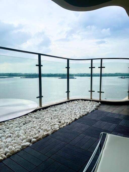 Danga Bay Country Garden by Short Escape