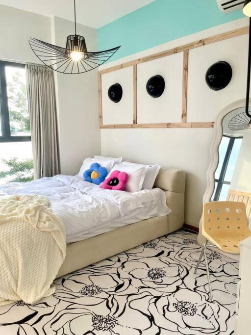 Danga Bay Country Garden by Short Escape