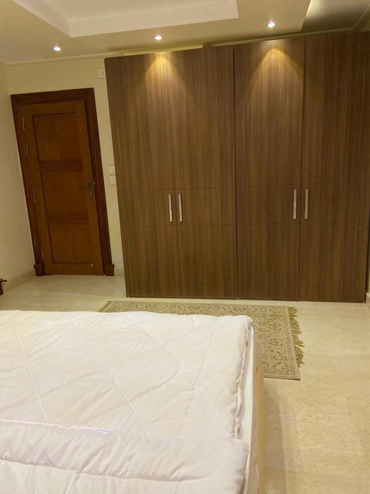 EGA-G-19 Three bedroom apartment with balcony