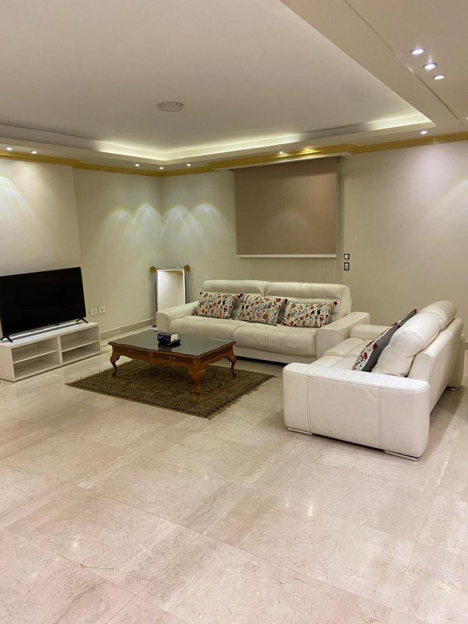 EGA-G-19 Three bedroom apartment with balcony
