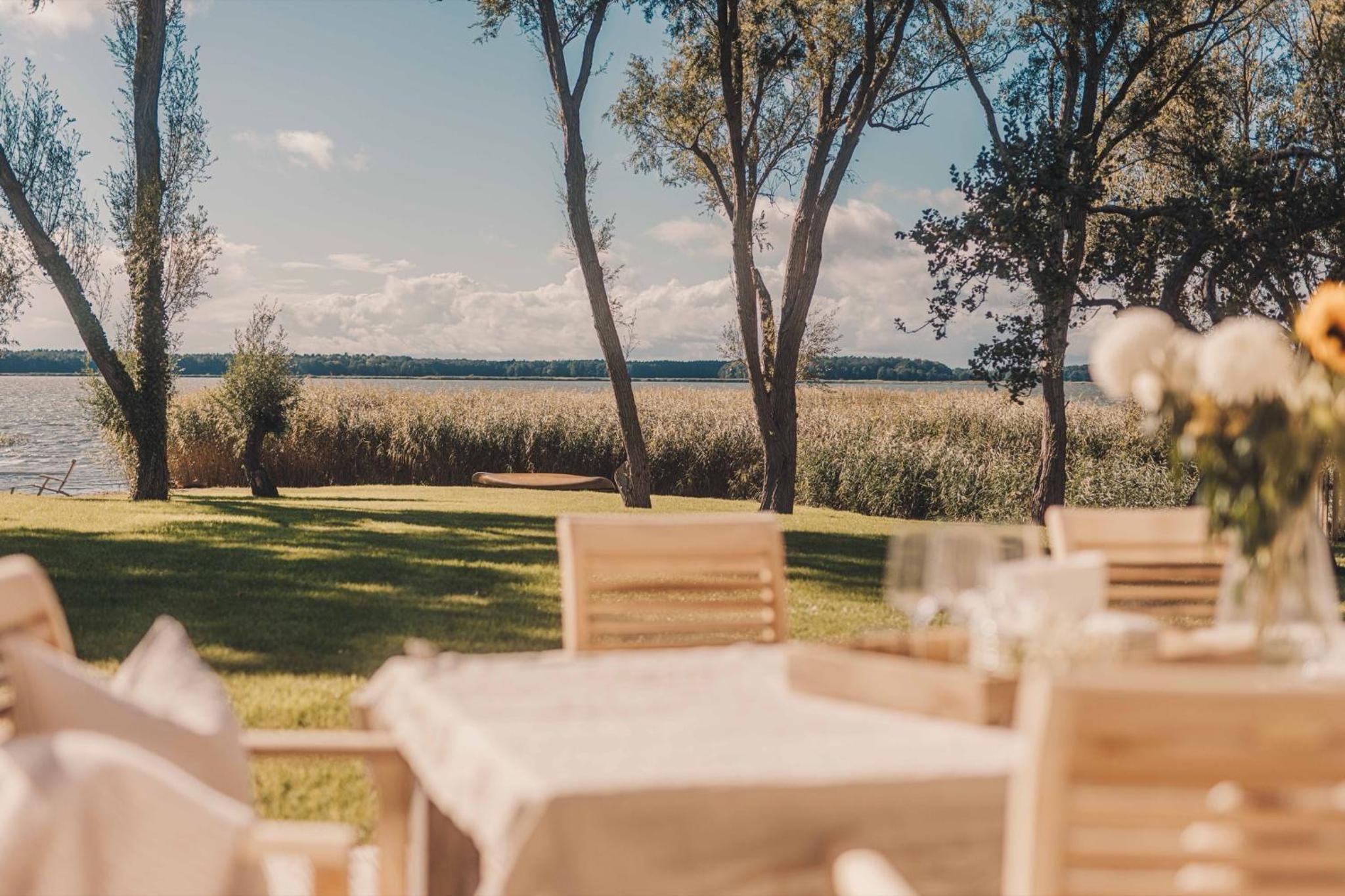 Watermark Usedom - Traumhaus direkt am Wasser mit eigener Badestelle - Haus Woge