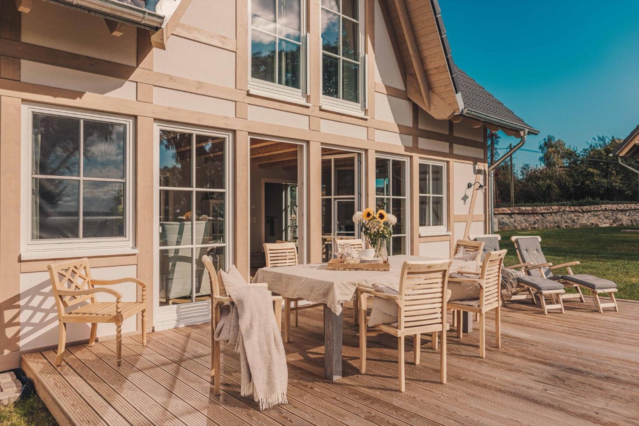 Watermark Usedom - Traumhaus direkt am Wasser mit eigener Badestelle - Haus Woge