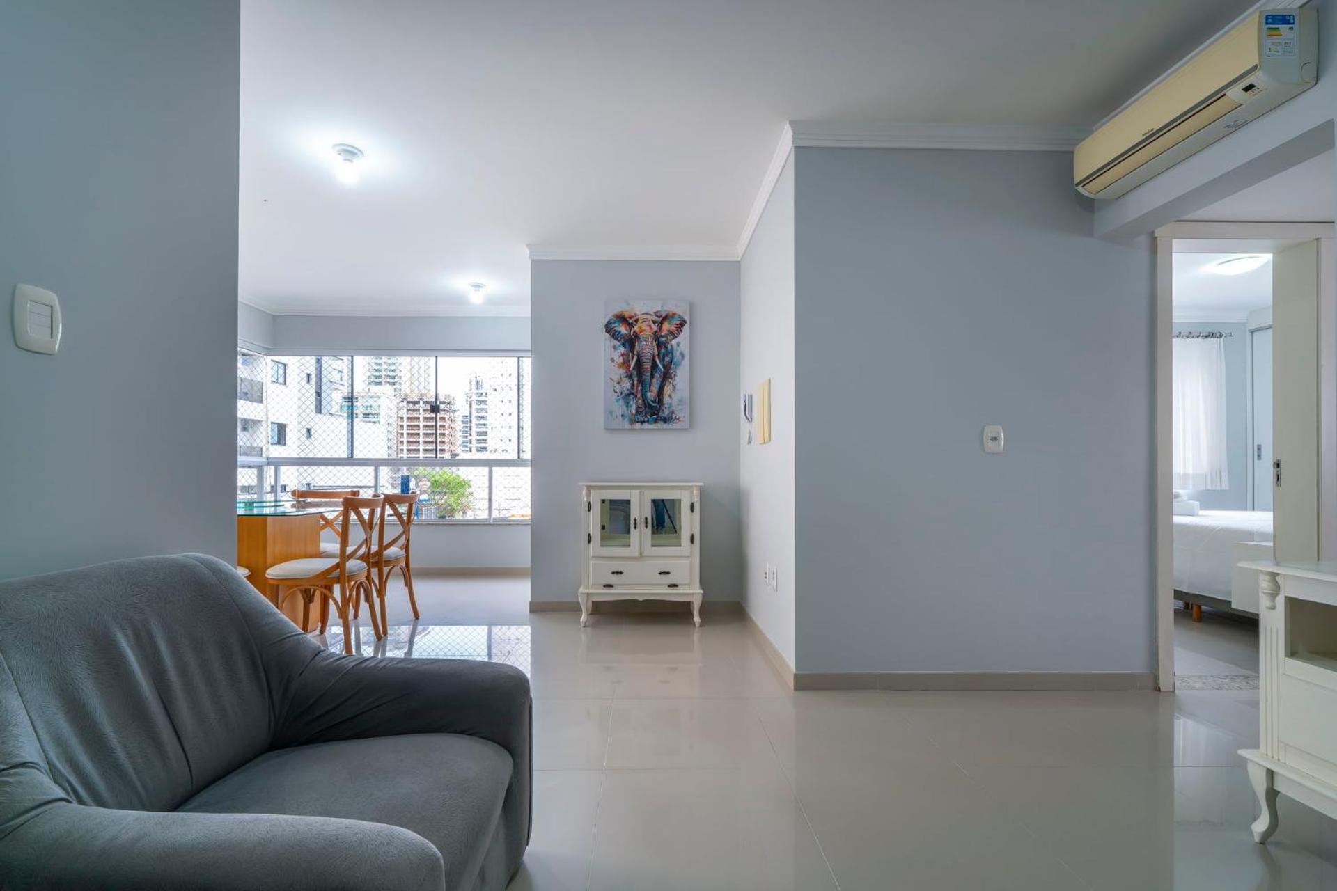 Apto Moderno Próx. à Praia em Itapema CB5328