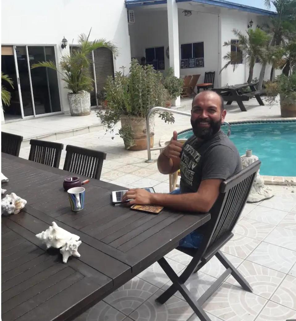 FIRST DAY HOSTEL on ARUBA