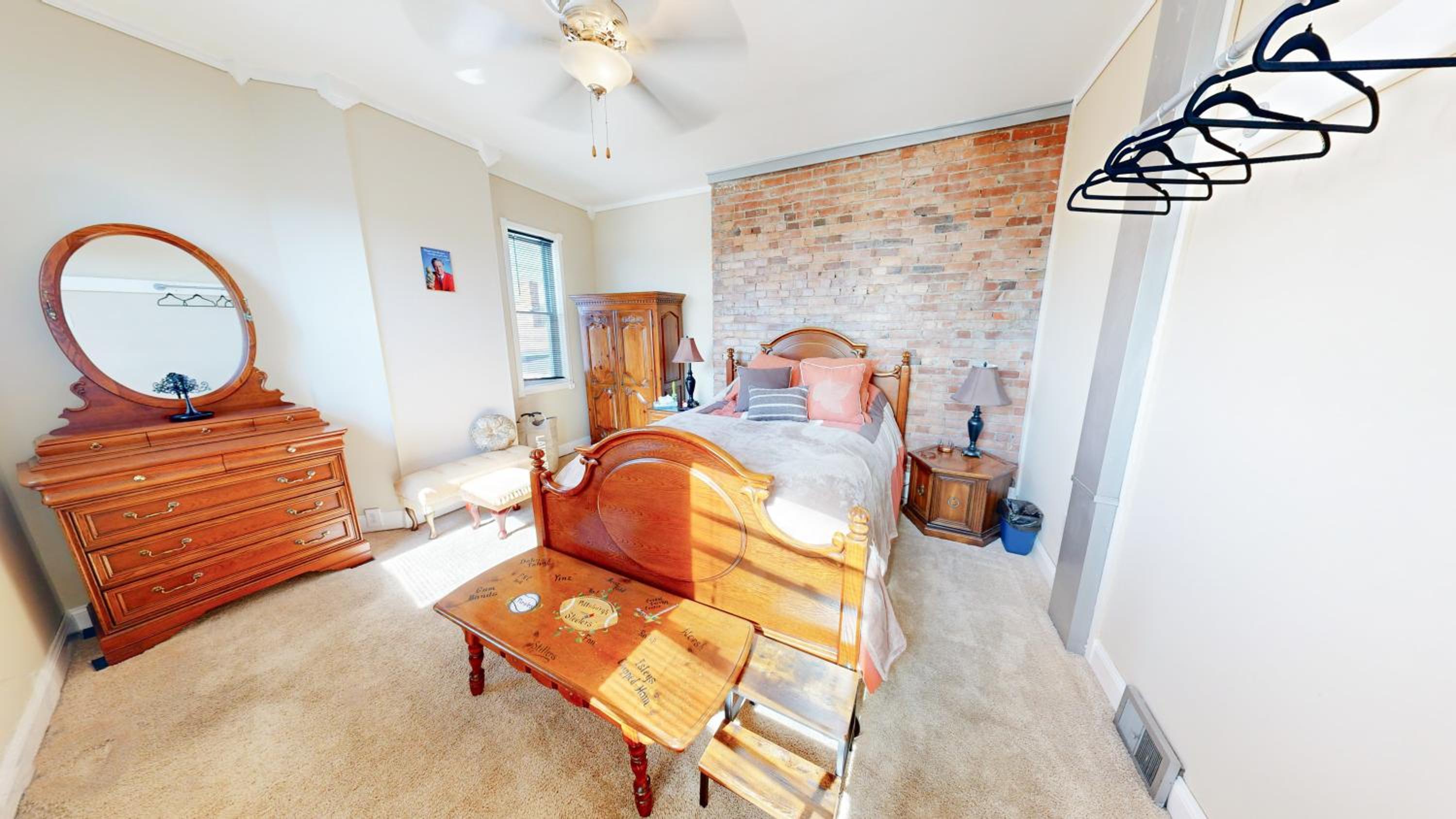 ENTIRE Big Home Close To Events - 2 Family Rooms - Kid Friendly - Private Patio & Firepit