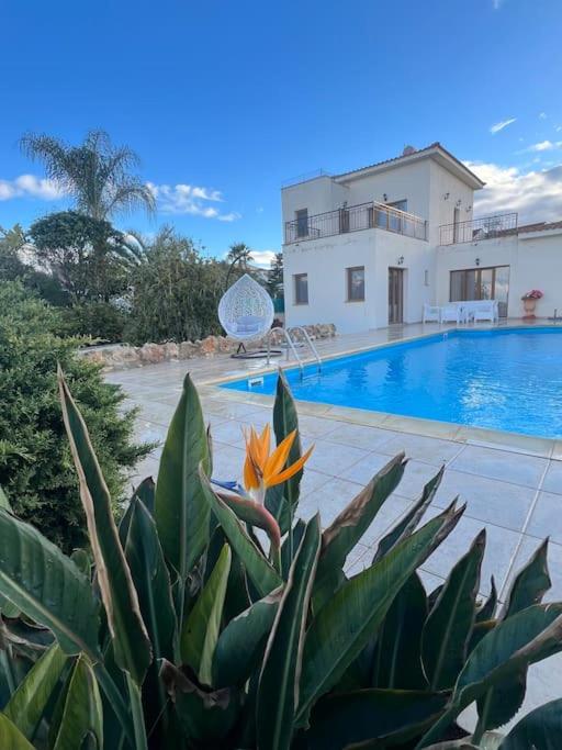 Villa Sunny Karina
