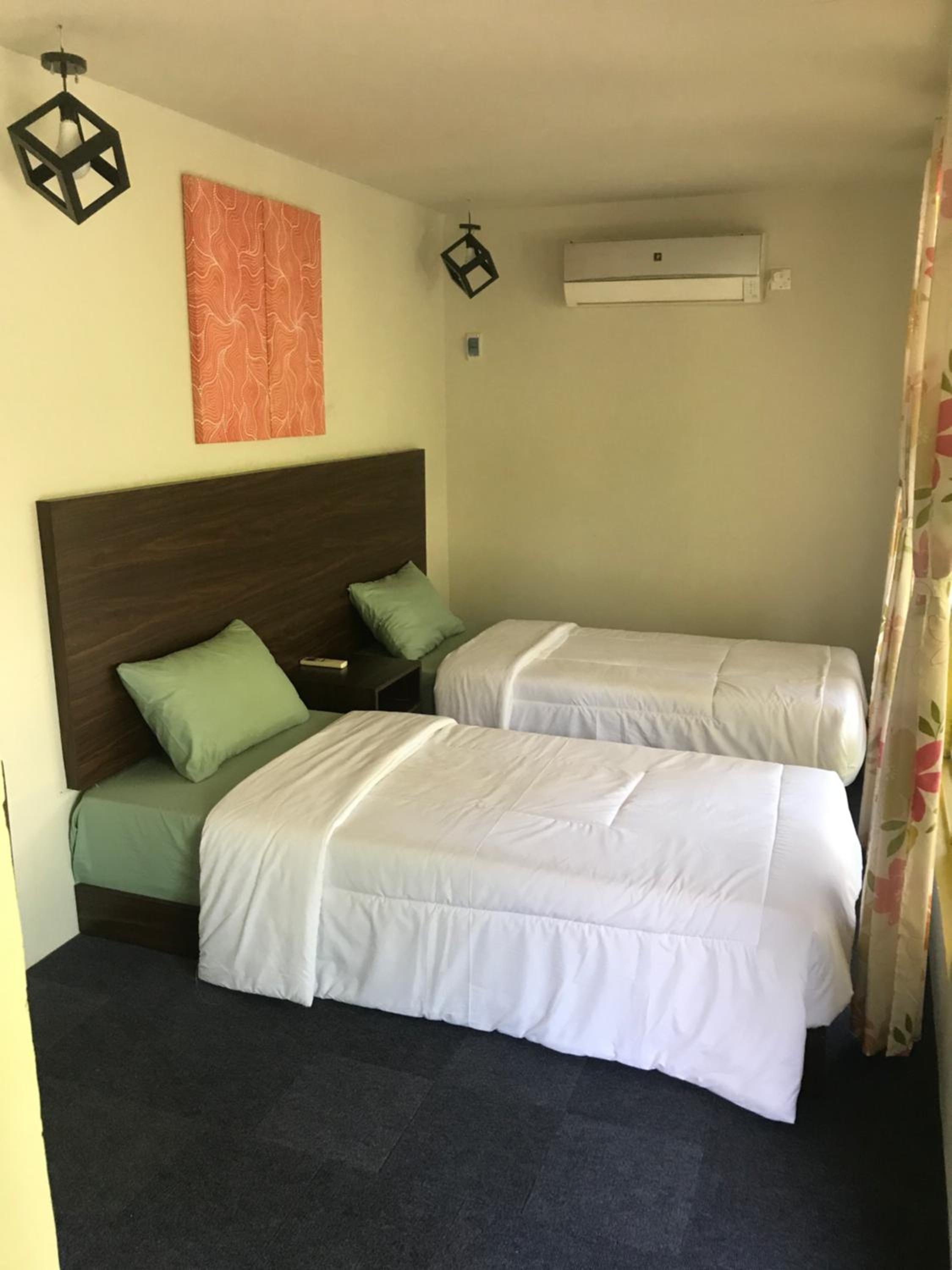 Times Square Motel SYARIAH ONE