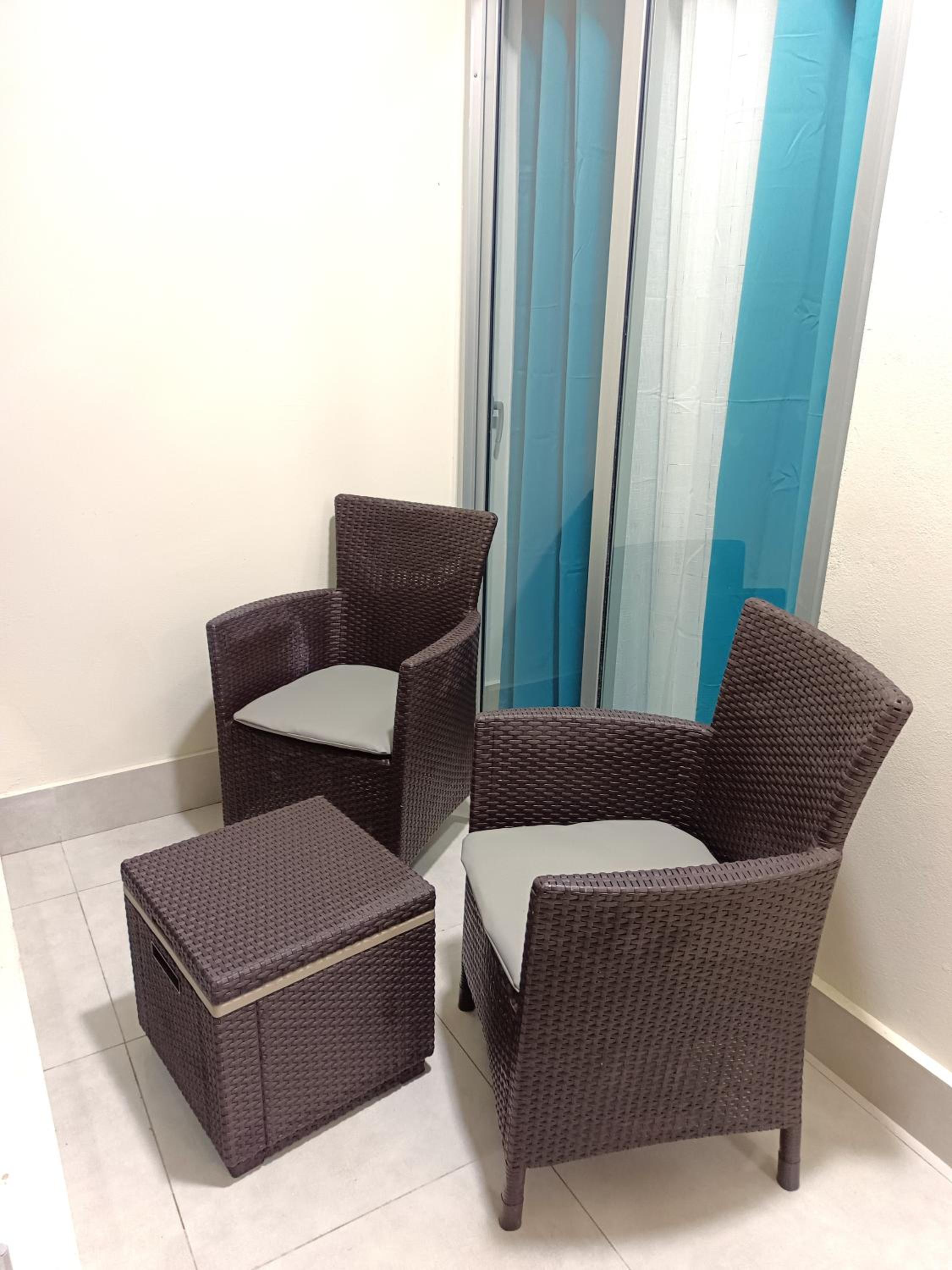 Boca del Mar III, apartamento 411