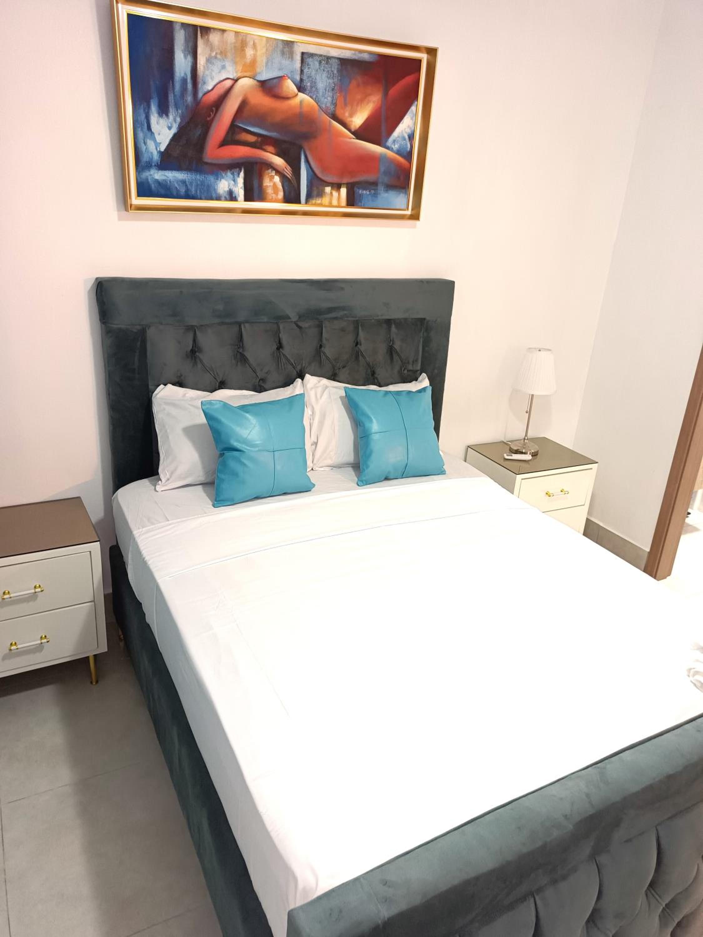 Boca del Mar III, apartamento 411