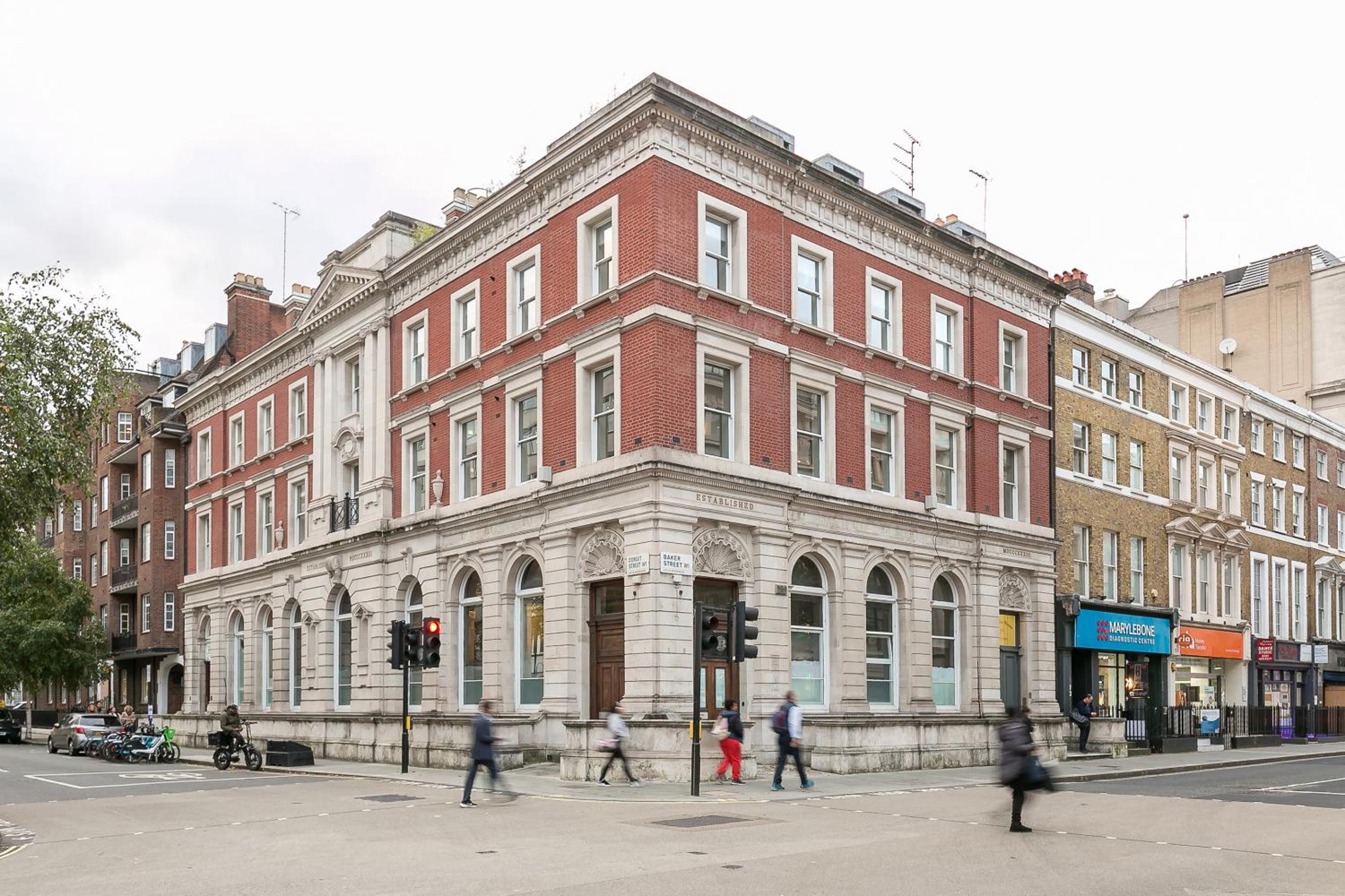 Urban Chic - Baker Street