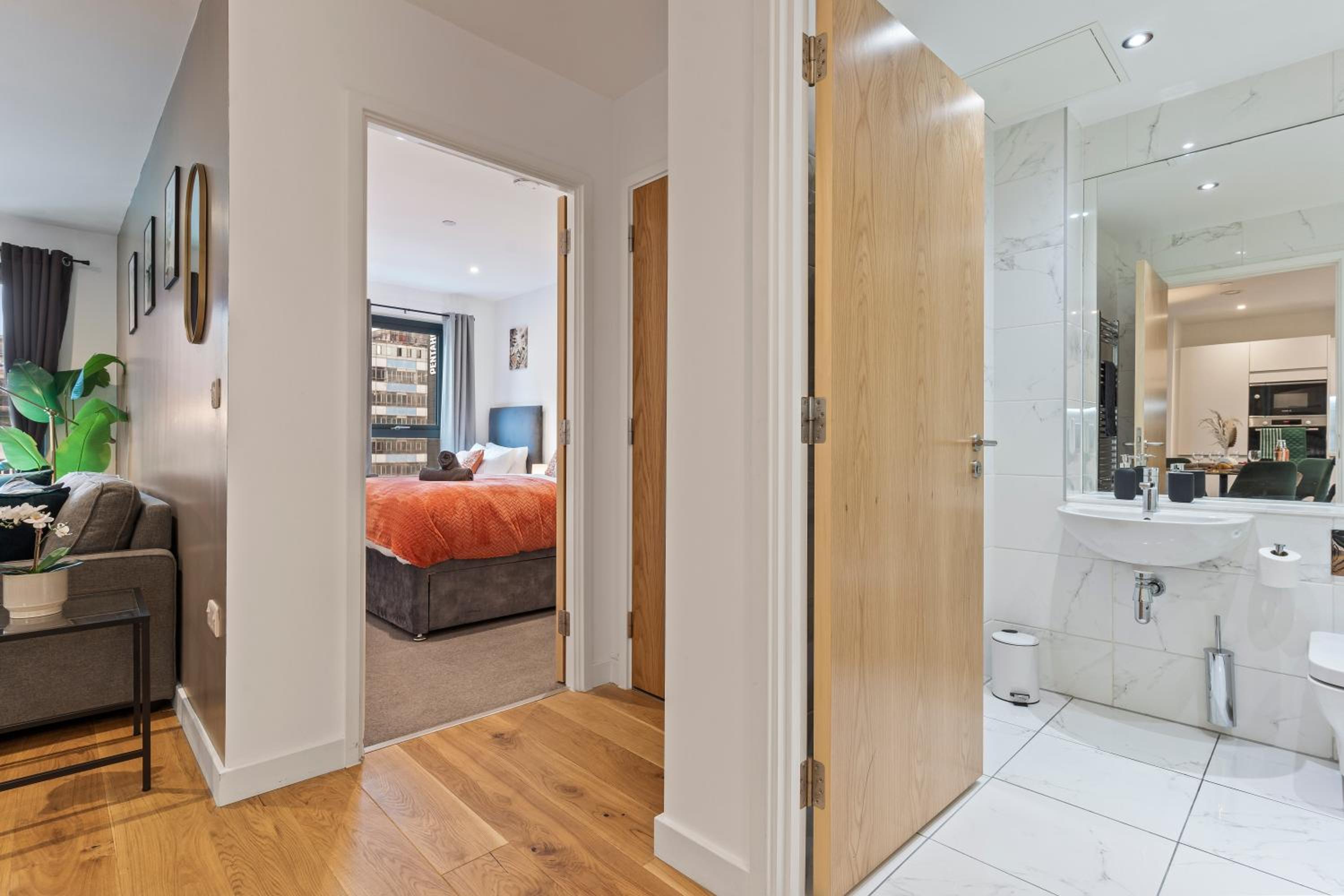 The Shanti Suite- City Central - Parking - Netflix view 4