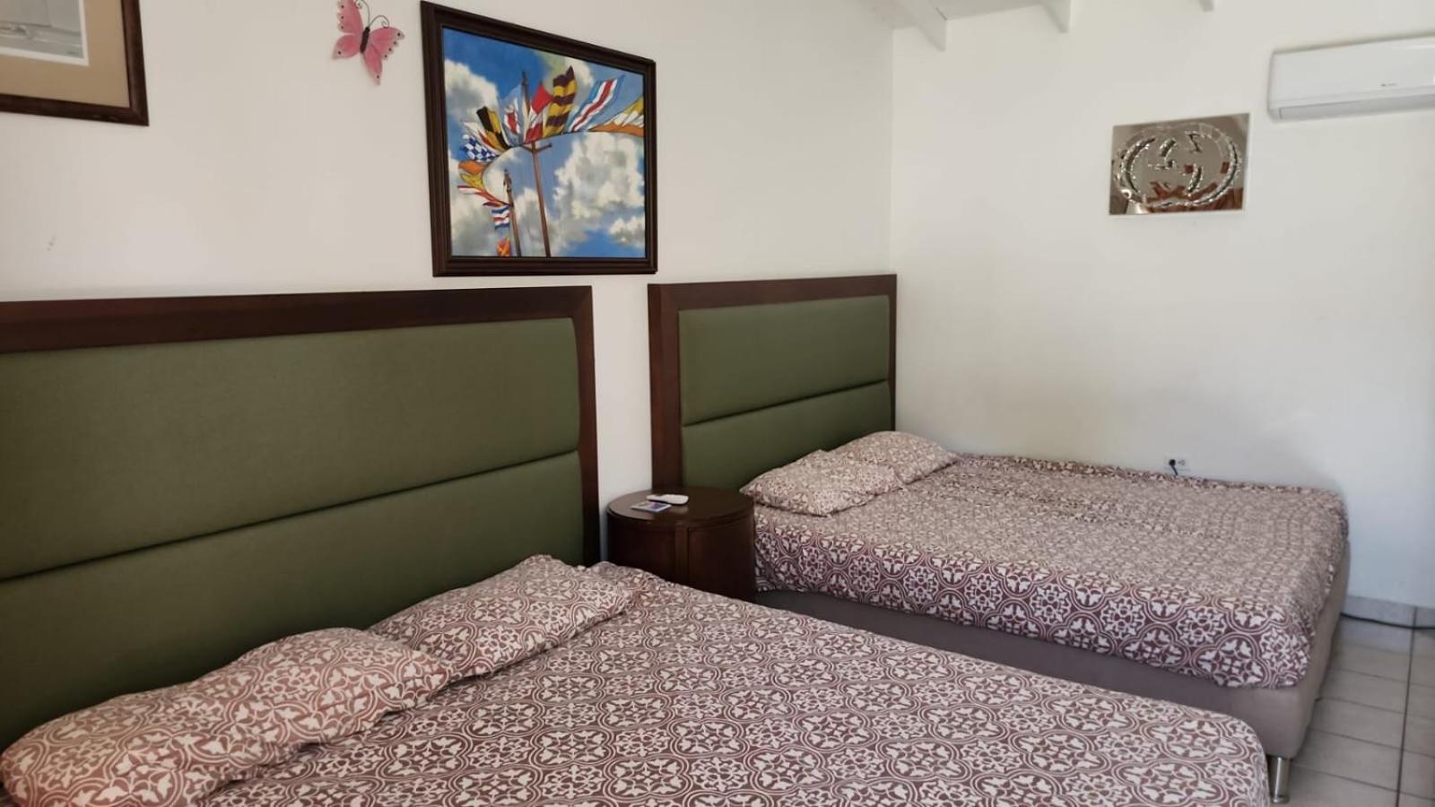 FIRST DAY HOSTEL on ARUBA