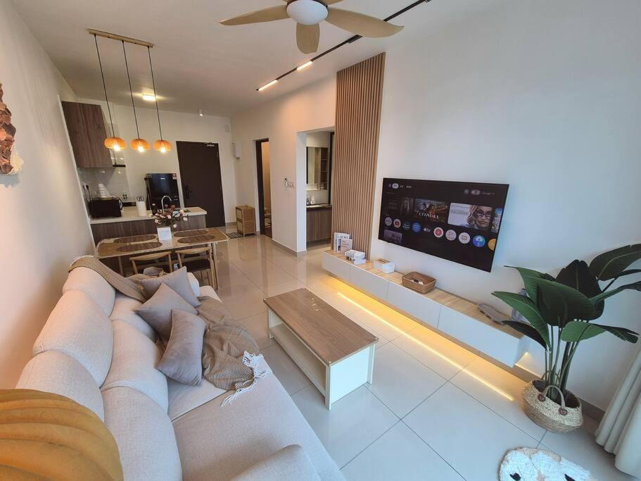 Central Park Bright & High floor 2 Rooms 4 pax