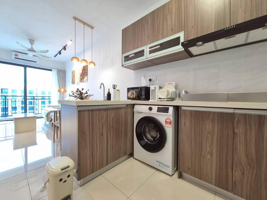 Central Park Bright & High floor 2 Rooms 4 pax