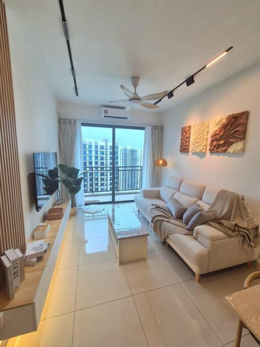 Central Park Bright & High floor 2 Rooms 4 pax