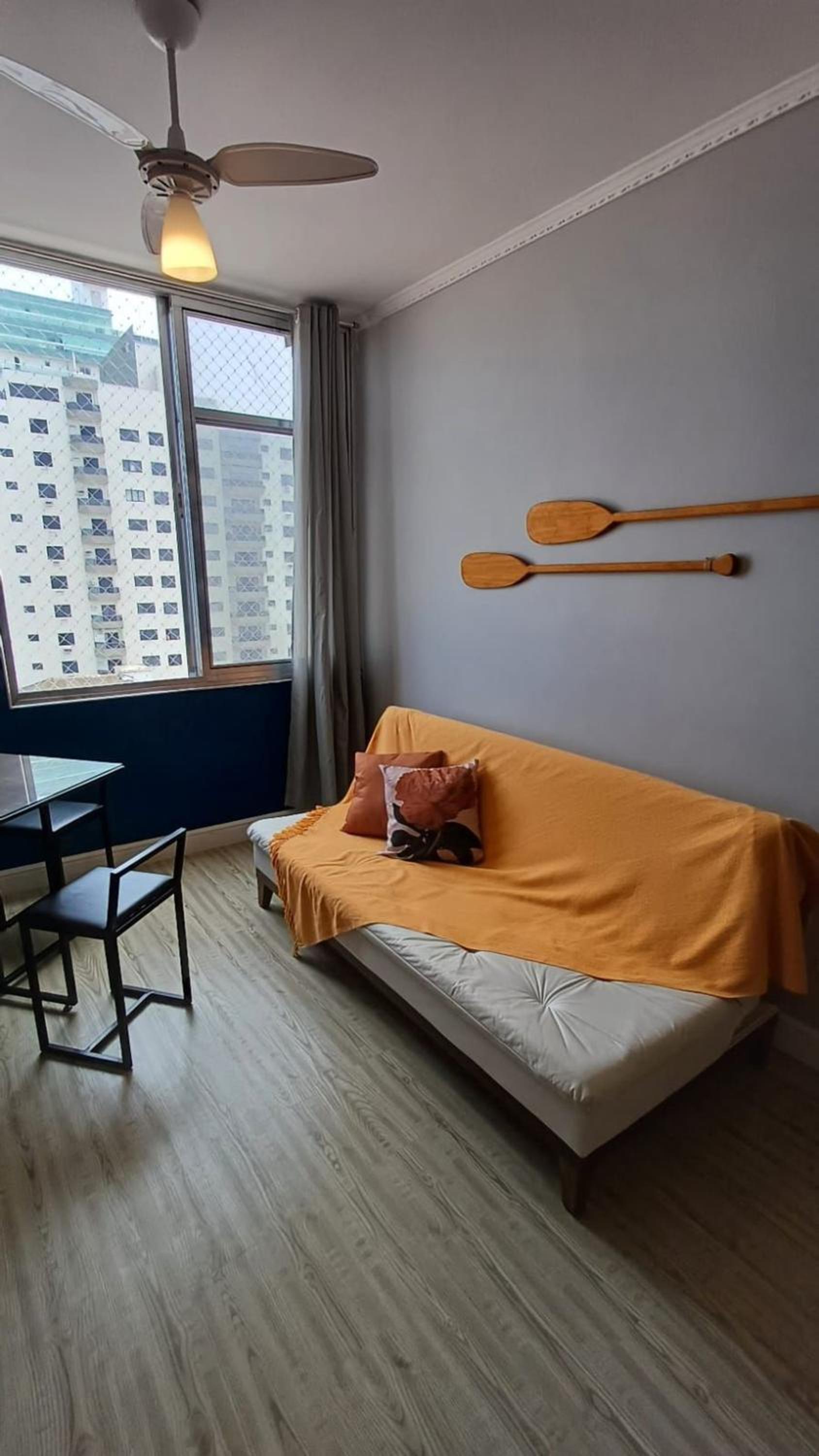 920 Vista Mar - Studio enfrente a Praia - WIFI - Restaurantes, Padaria e Mercadinho ao lado, Quiosques Bar com música ao vivo