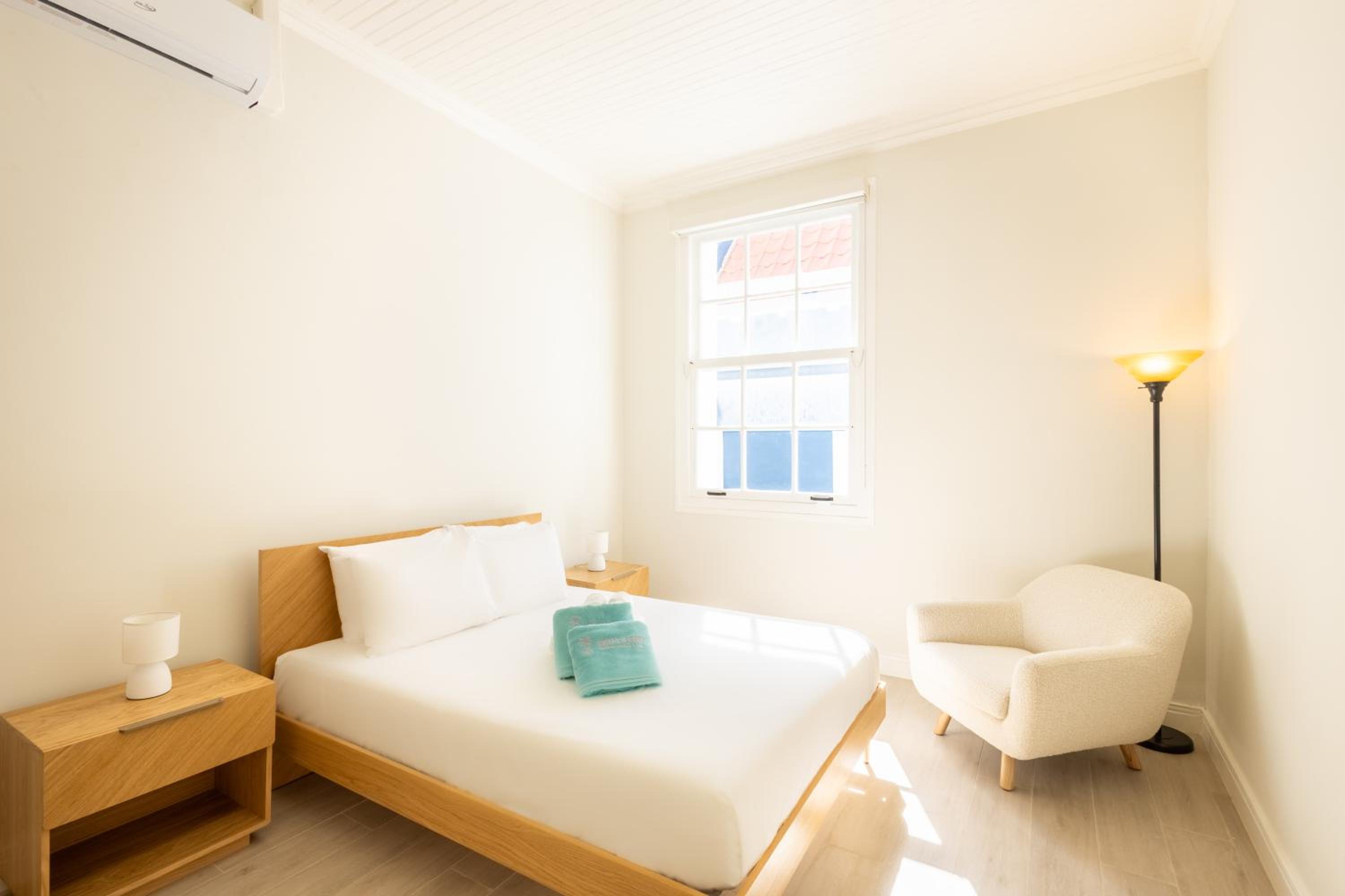 Broadway Apartments - Chic & Stylish Urban Stays