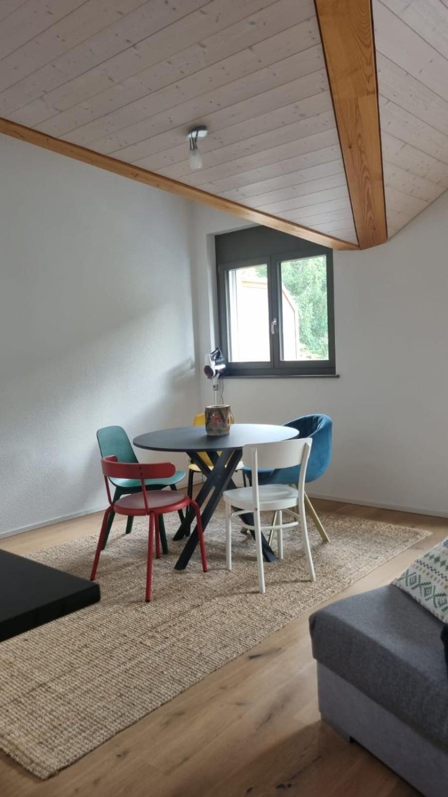 Superbe, modern step-free appartement with private Garage