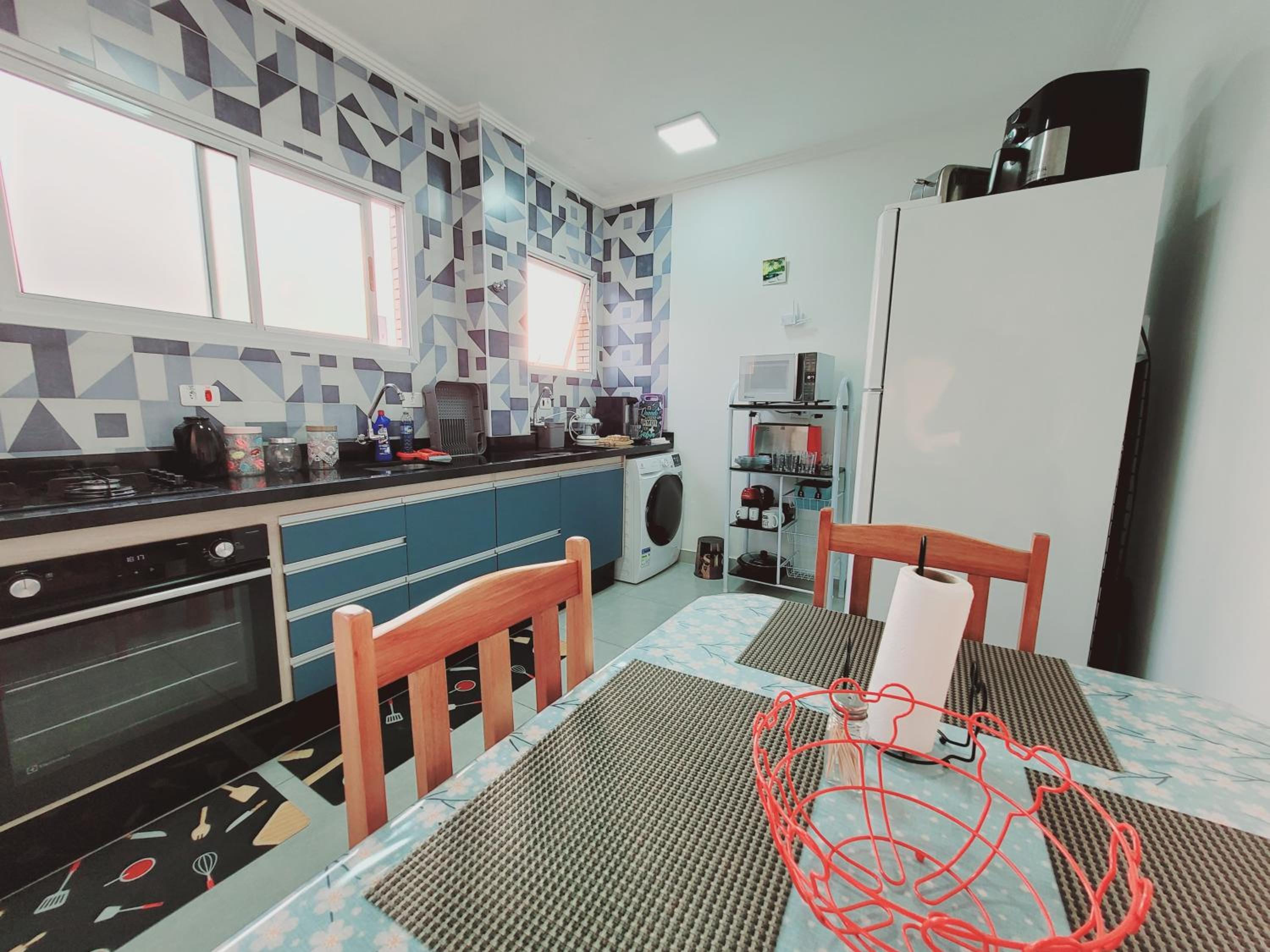 Family apartment, Vila Tupi, Praia Grande, São Paulo
