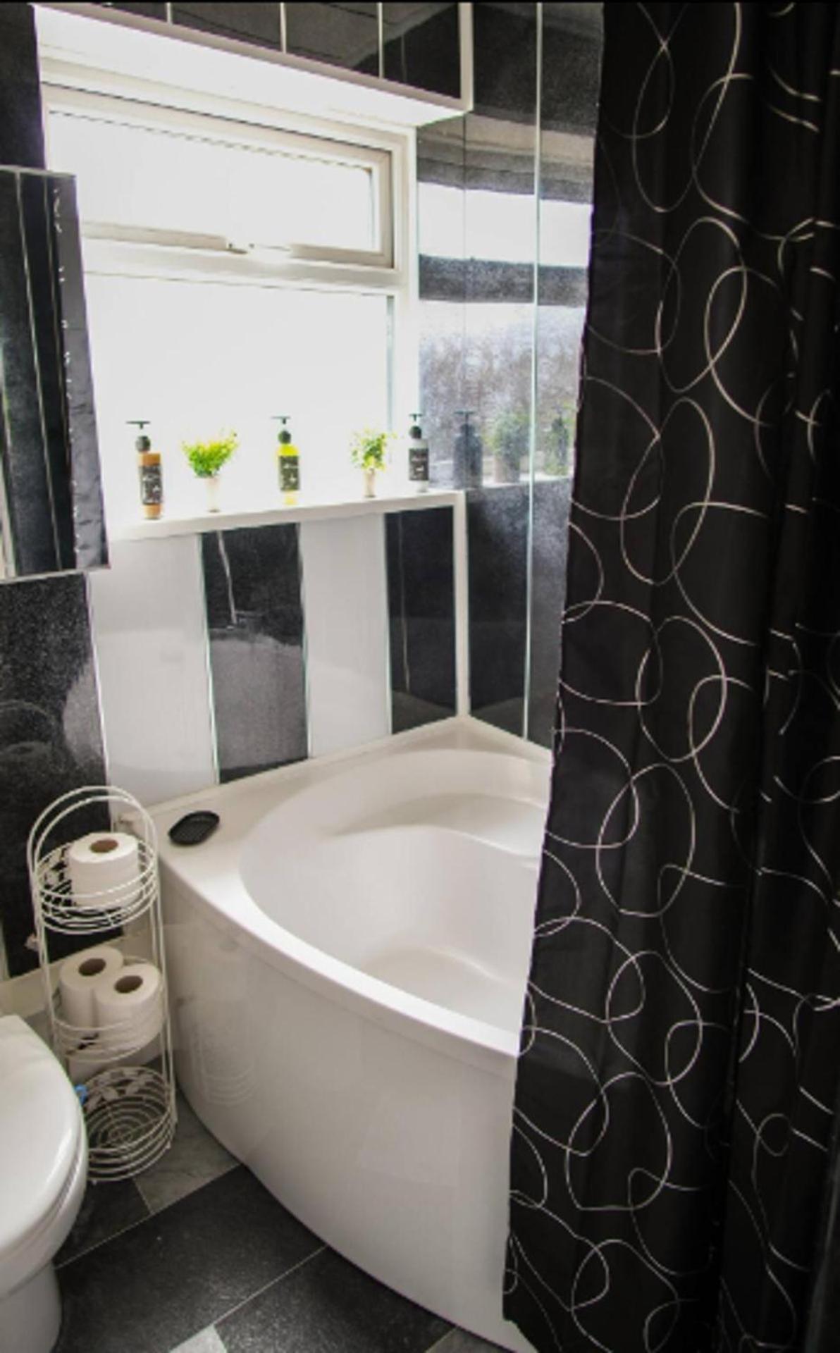 South Shields Vacations - South Shield Seaside Retreat - Property Image 9