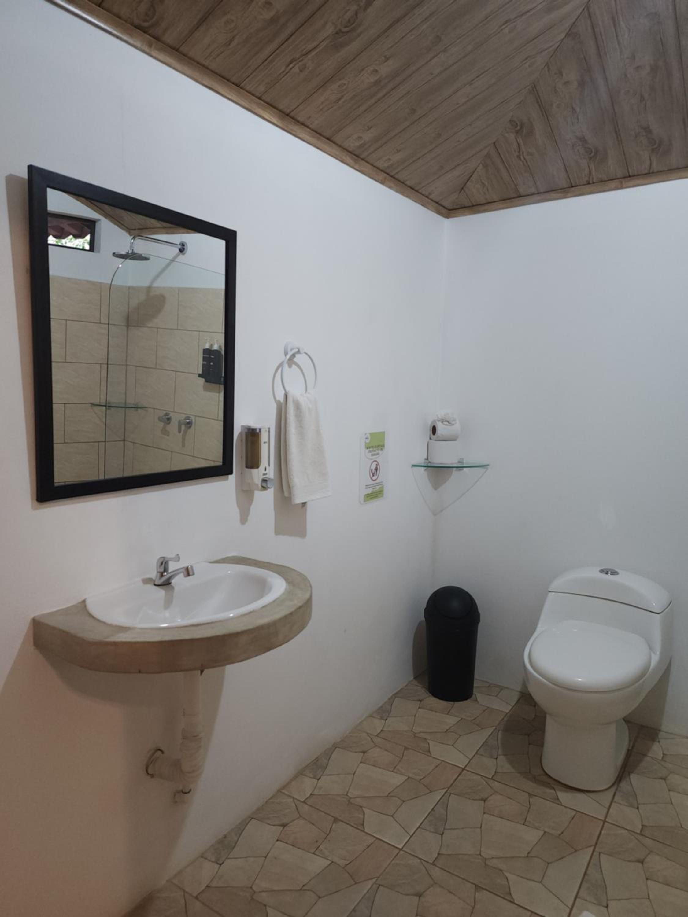 Hospedaje Casa THIREMA Tortuguero
