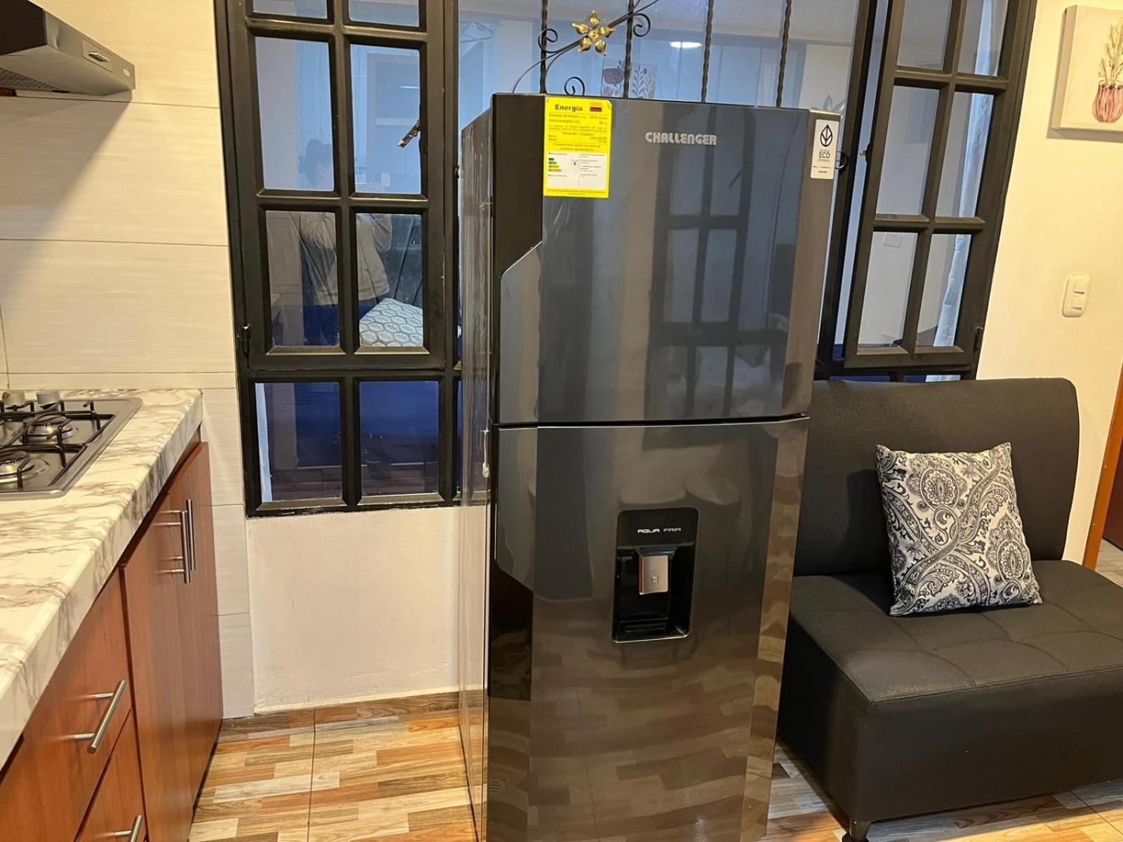 APARTAMENTOS privados cerca al aeropuerto