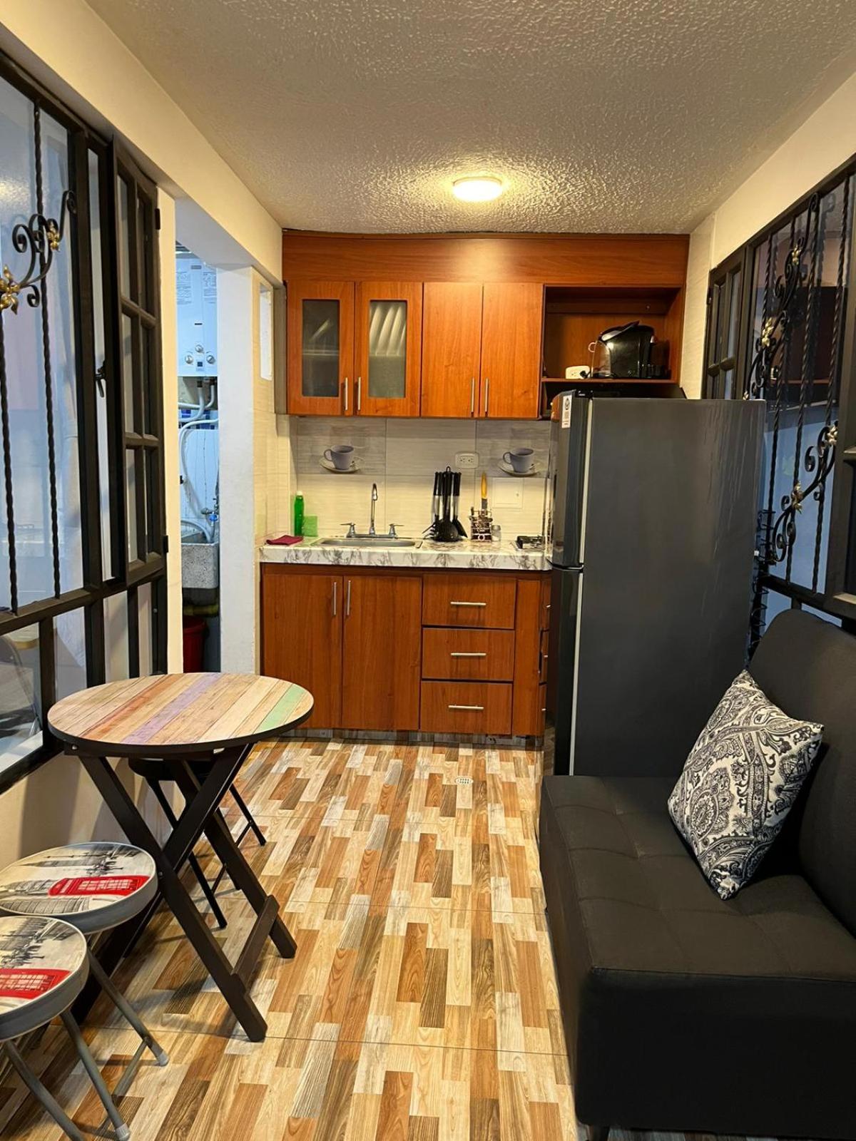 APARTAMENTOS privados cerca al aeropuerto