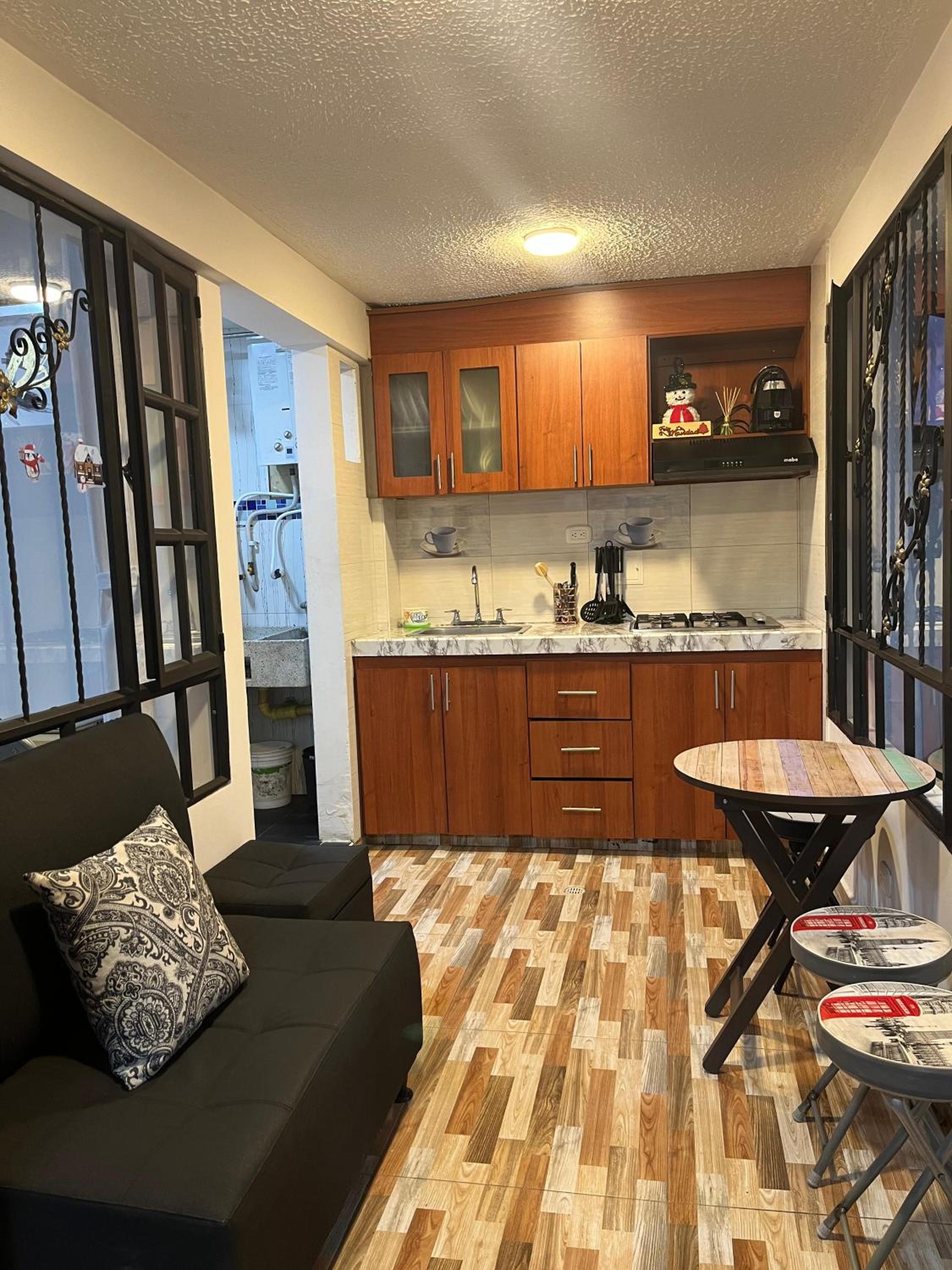 APARTAMENTOS privados cerca al aeropuerto
