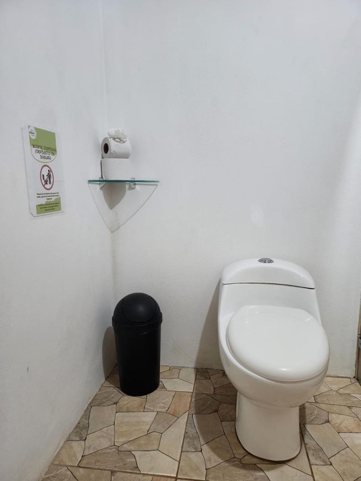 Hospedaje Casa THIREMA Tortuguero