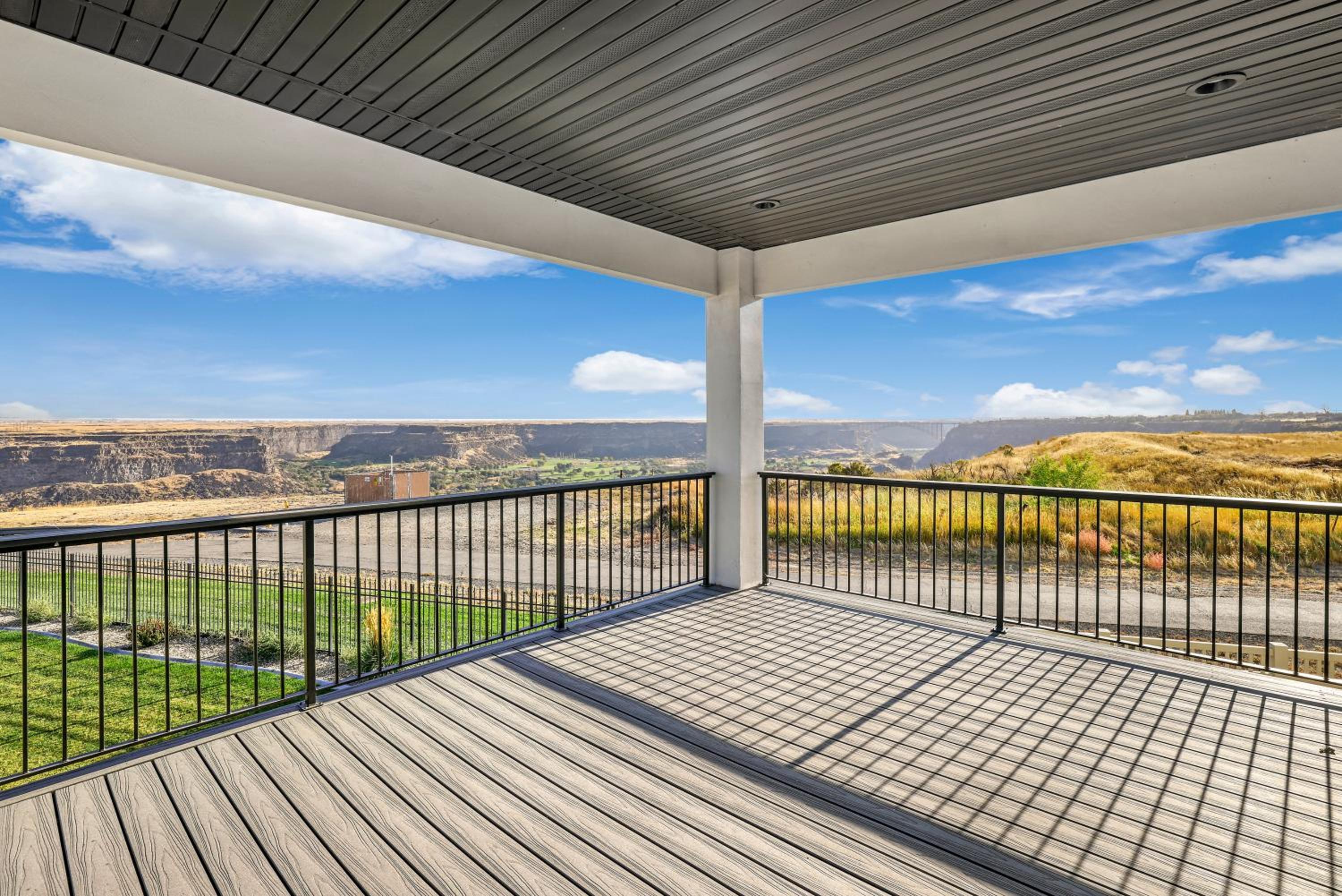 Perrine Bridge View Retreat view 5