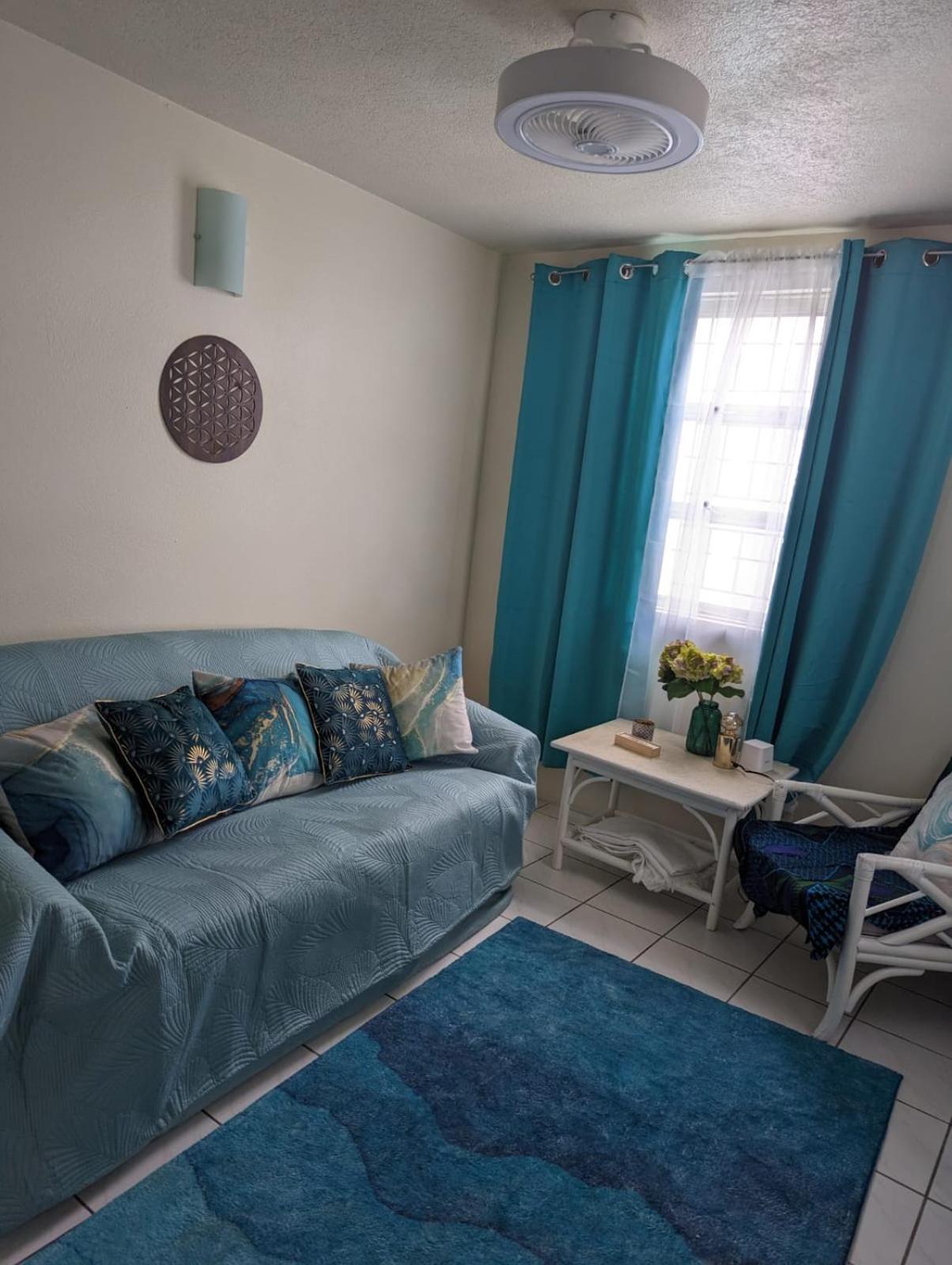 Clarity Apartment - Grace and Clarity Apartments