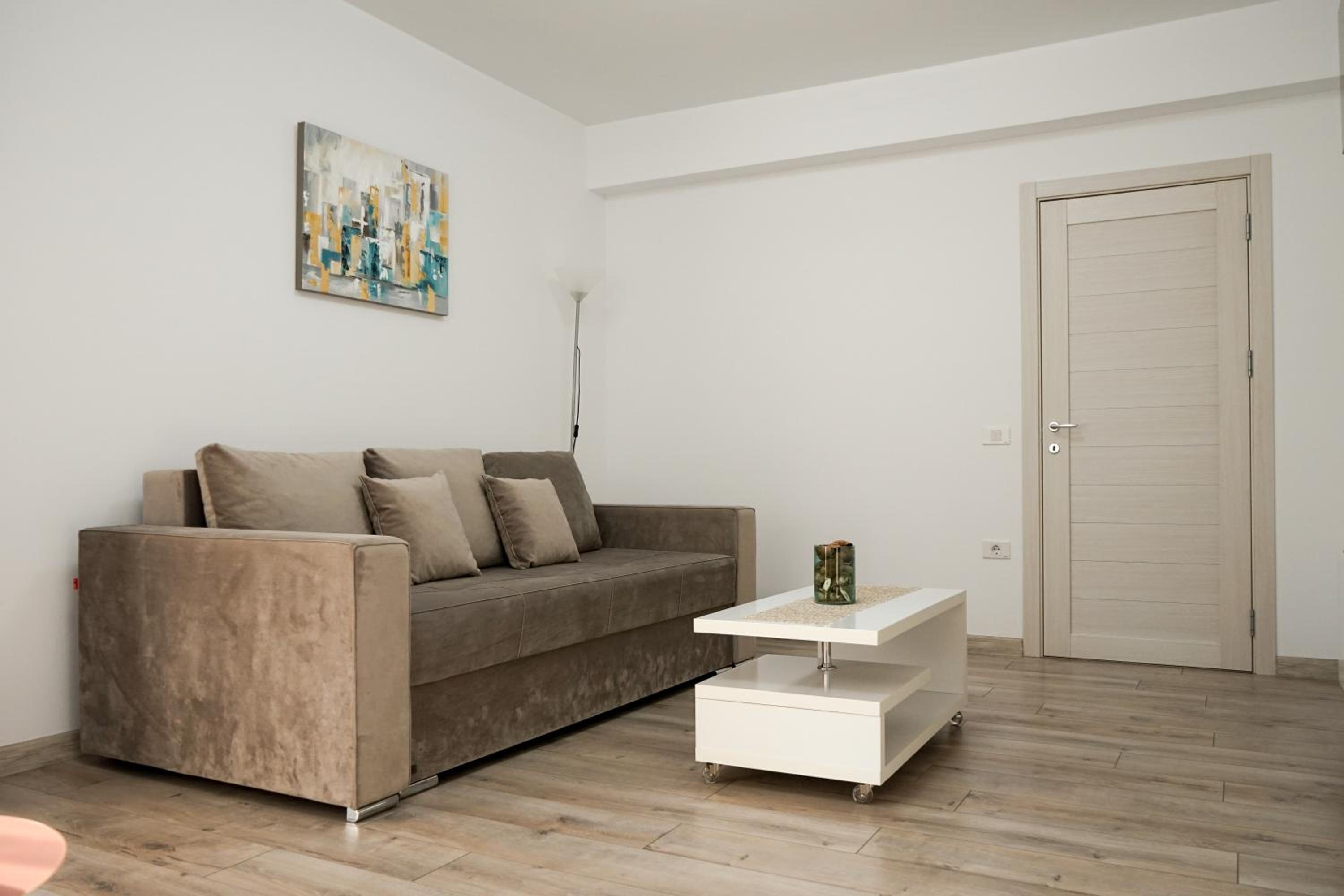 Mirandis Brasov Apartments view 3