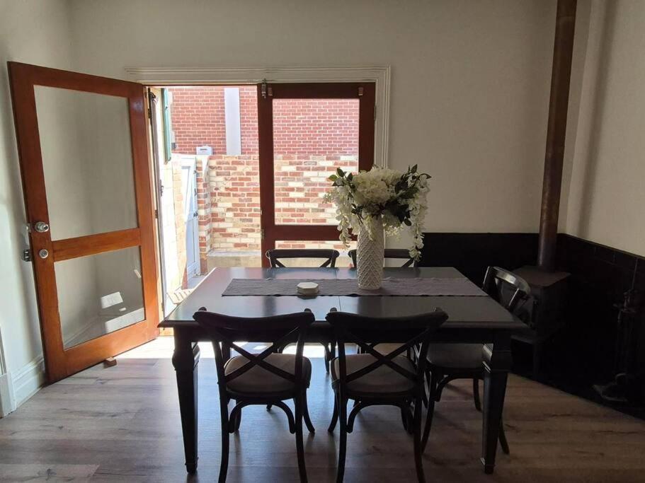 Charming! 3 Bed Garden by Beach