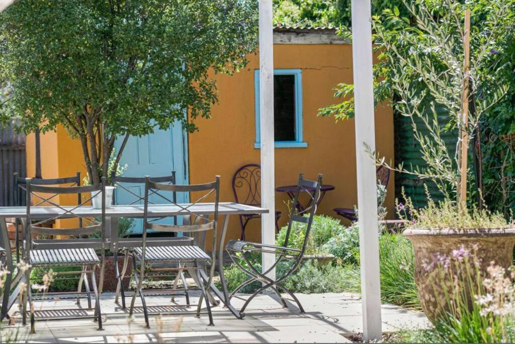 Charming! 3 Bed Garden by Beach