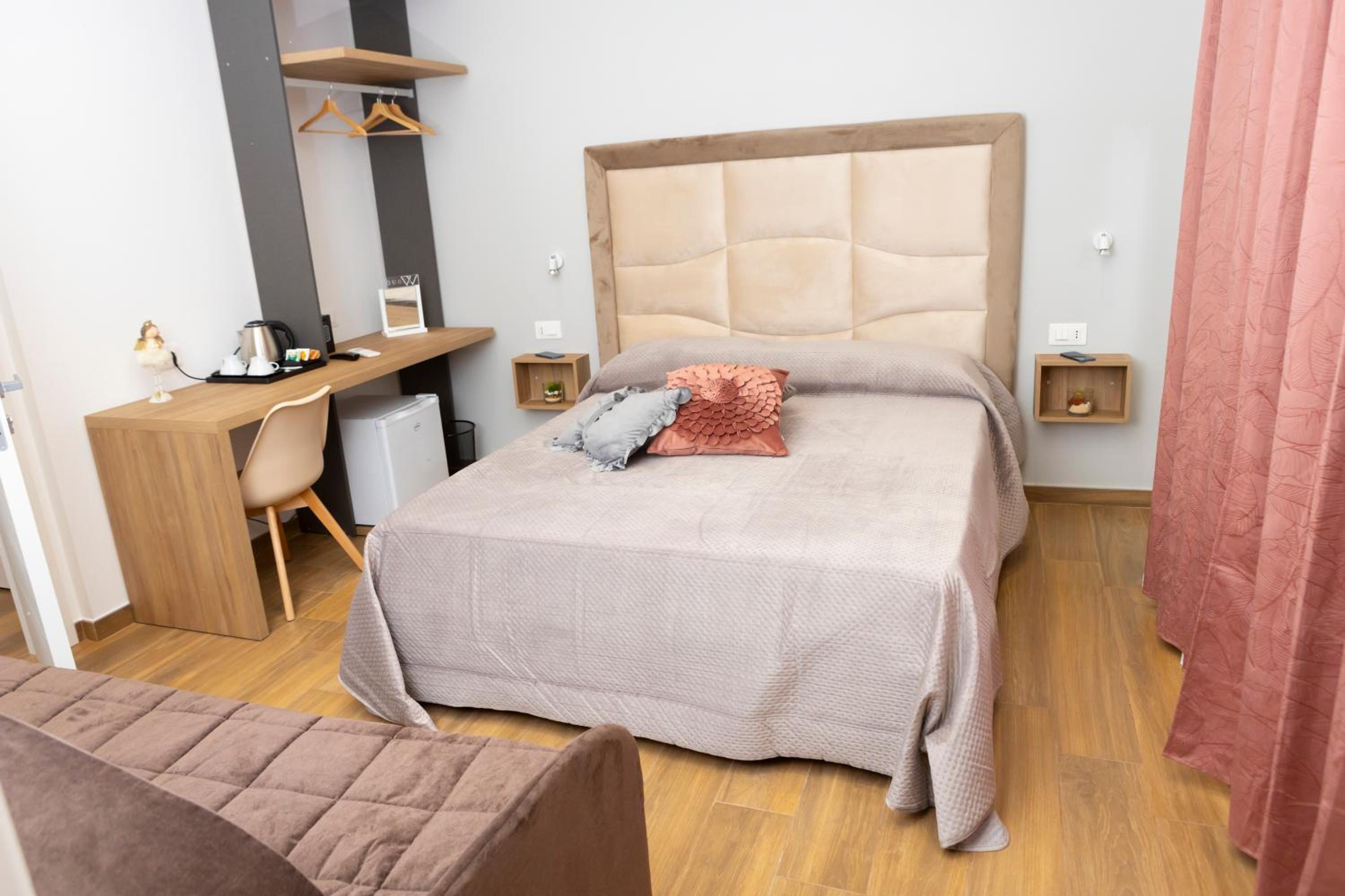 Alleria Rooms