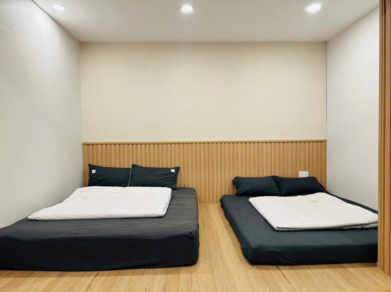 B786 Airport Homestay