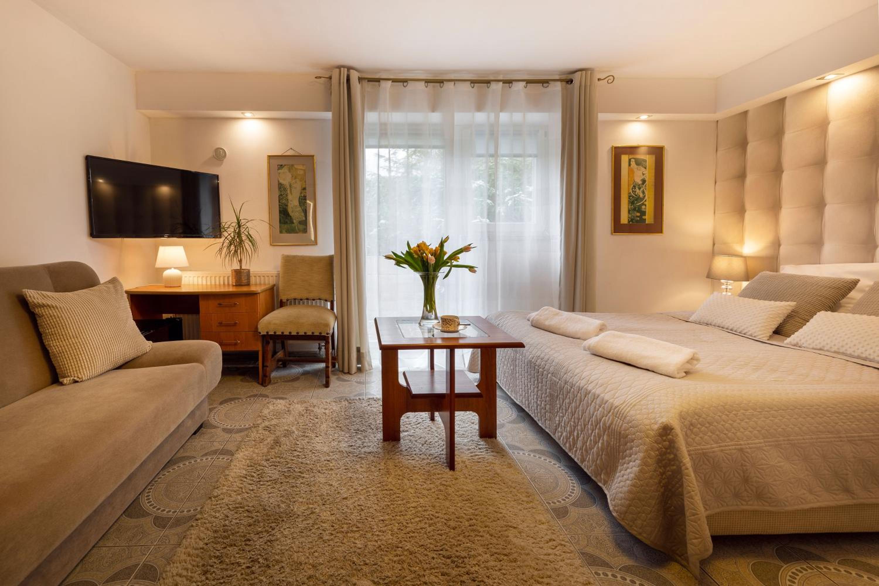 hotel room
