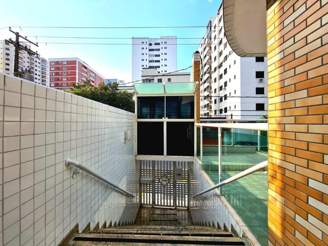 Family apartment, Vila Tupi, Praia Grande, São Paulo
