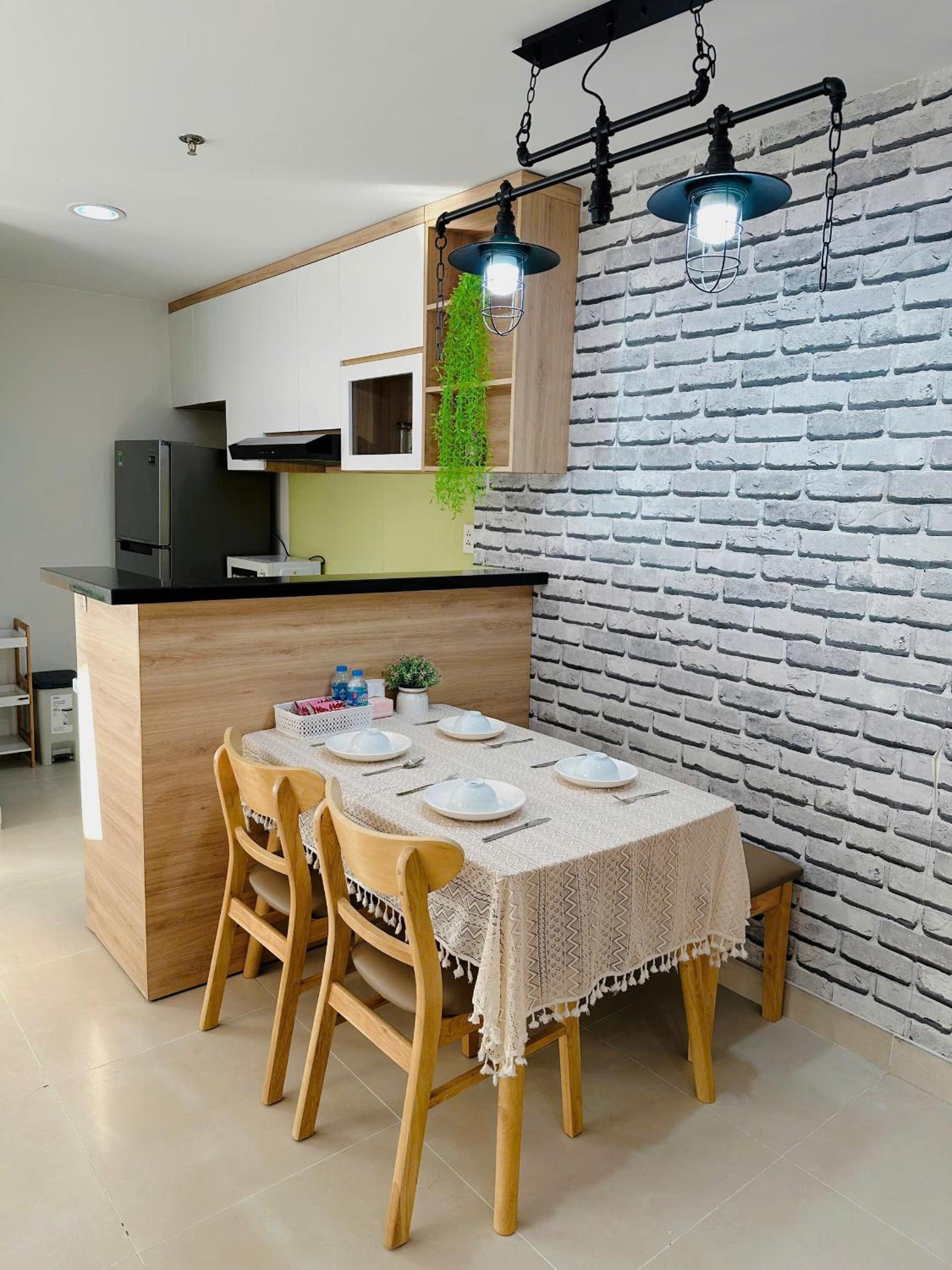 SamHomes - Luxury apartment at Masteri Thao Dien - Free Gym, Pool