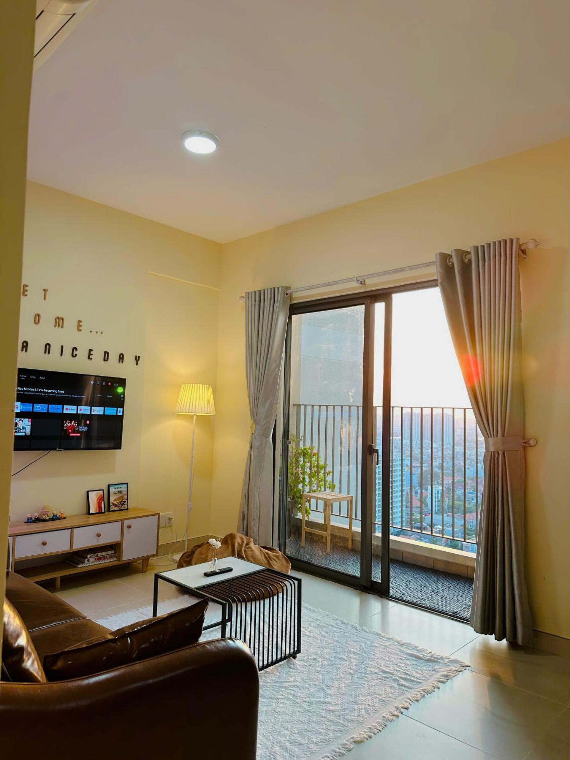 SamHomes - Luxury apartment at Masteri Thao Dien - Free Gym, Pool