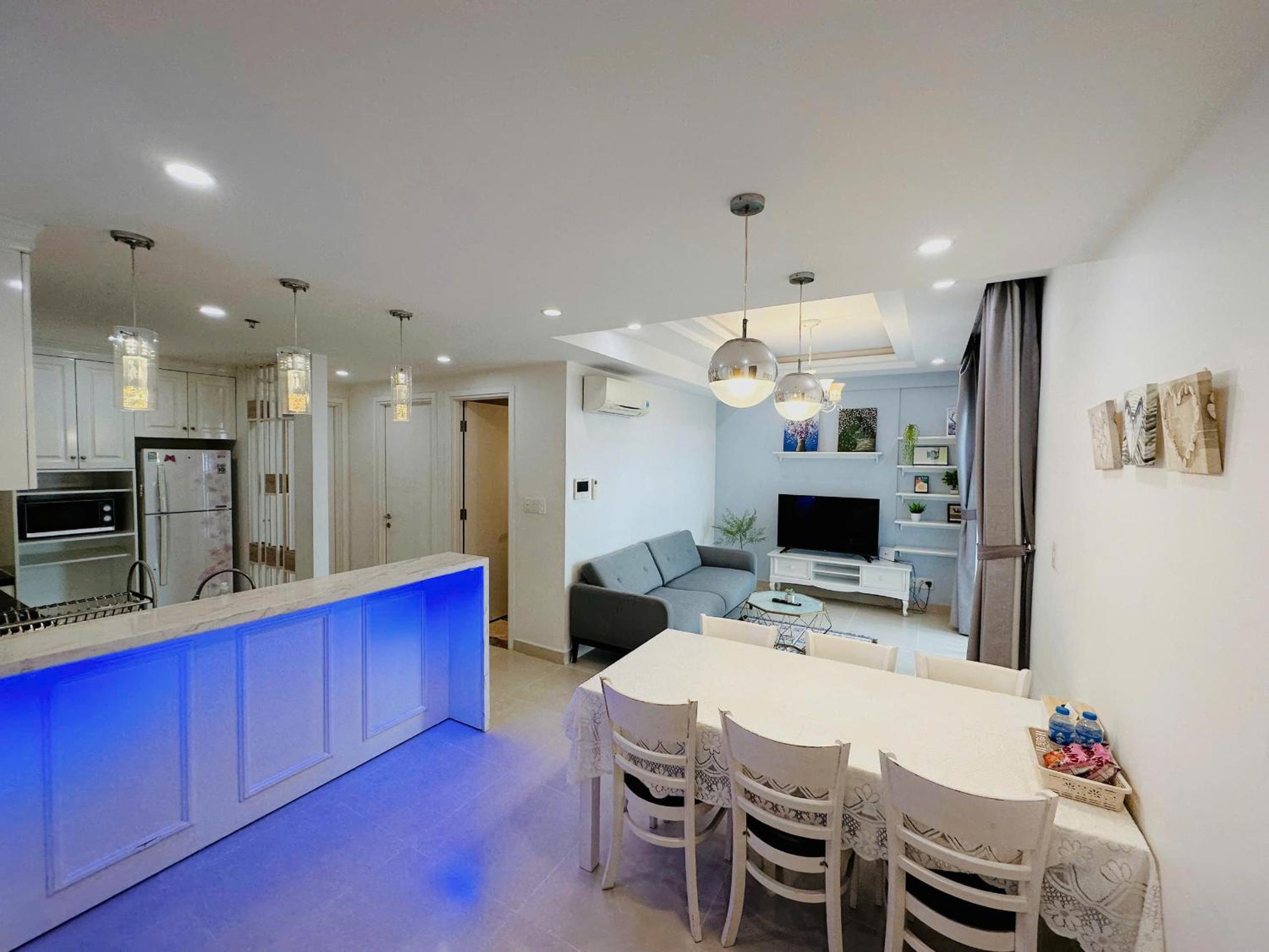 SamHomes - Luxury apartment at Masteri Thao Dien - Free Gym, Pool