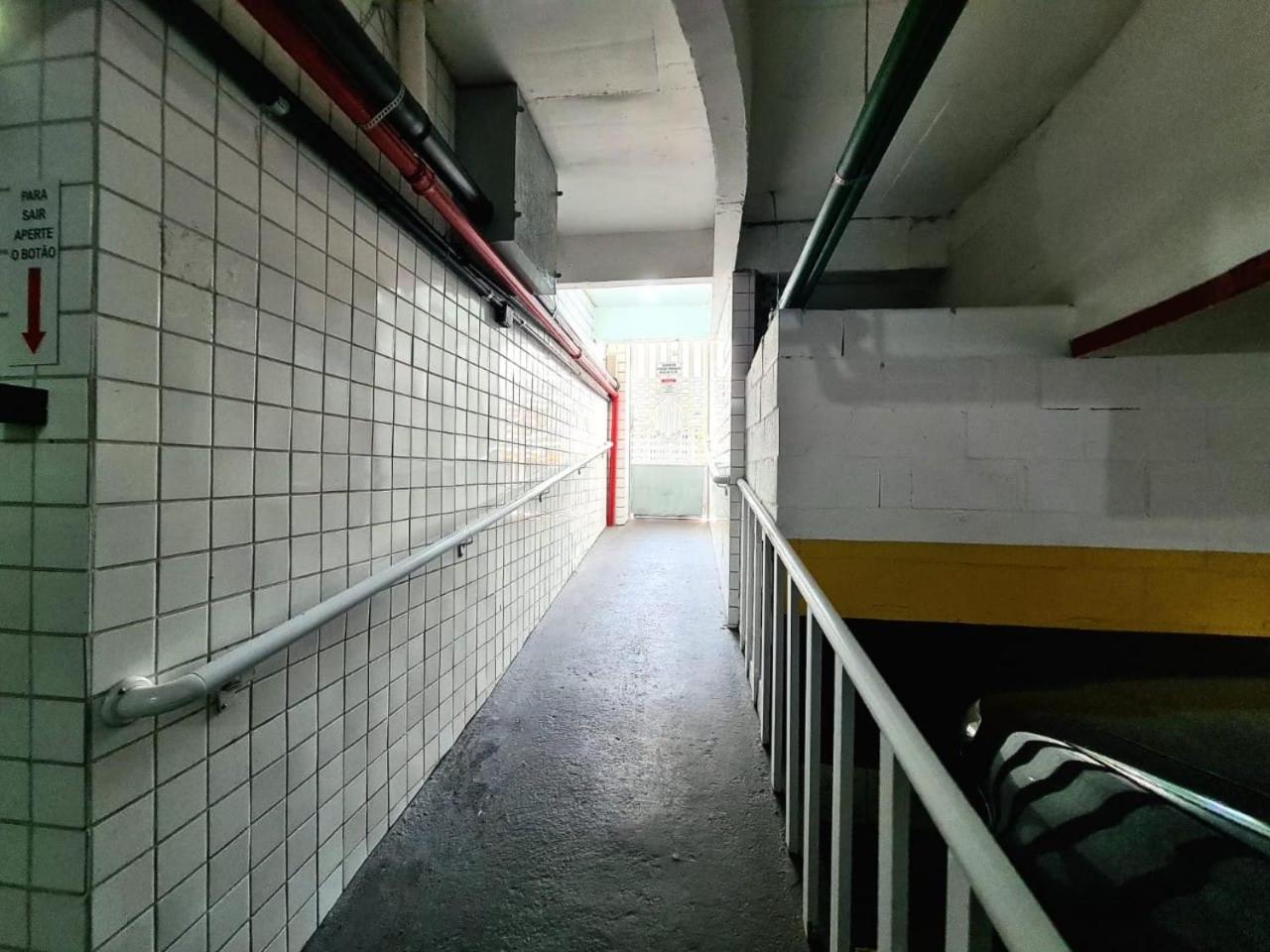 Family apartment, Vila Tupi, Praia Grande, São Paulo