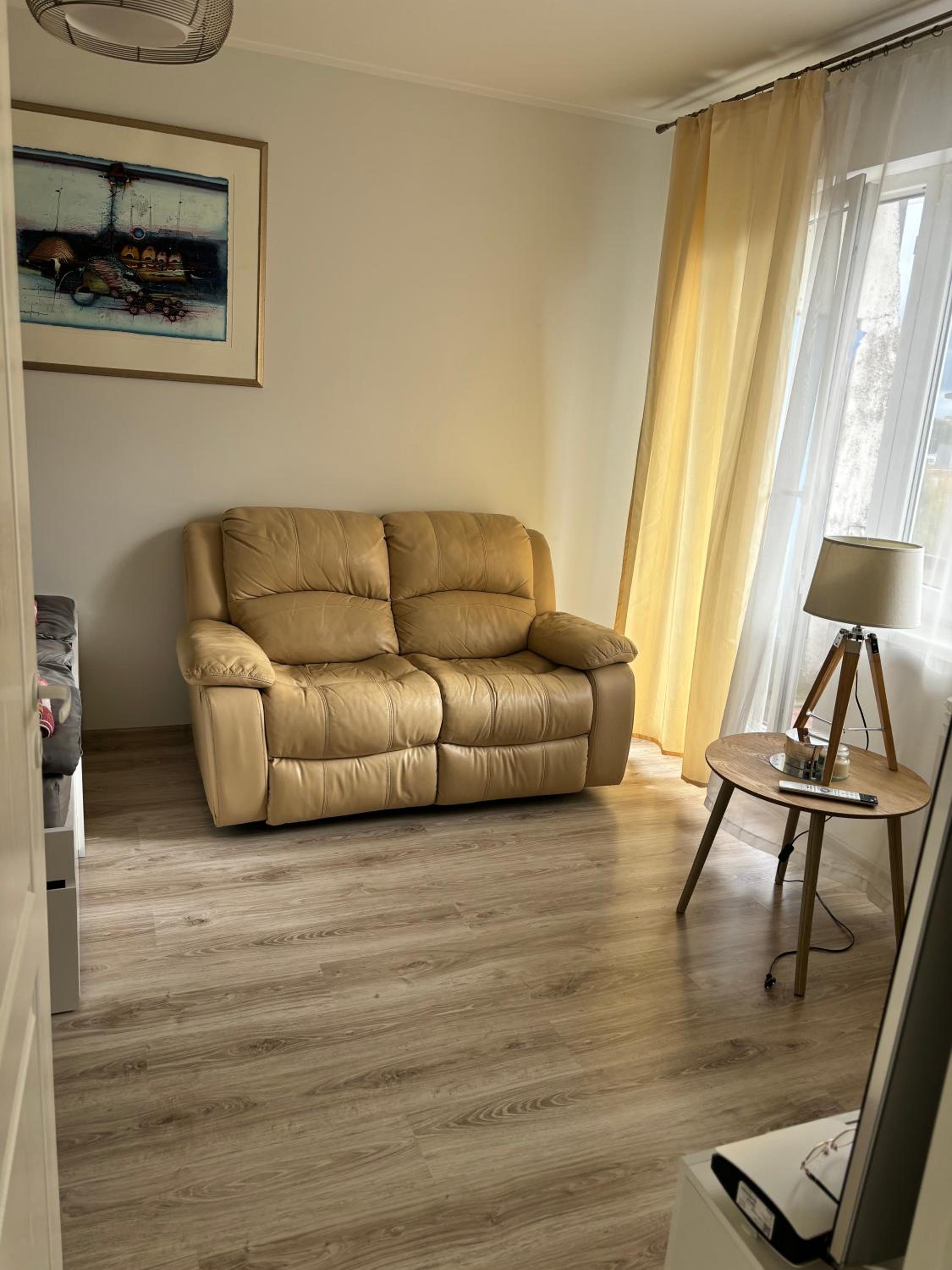 Wellcome Jaama Apartment
