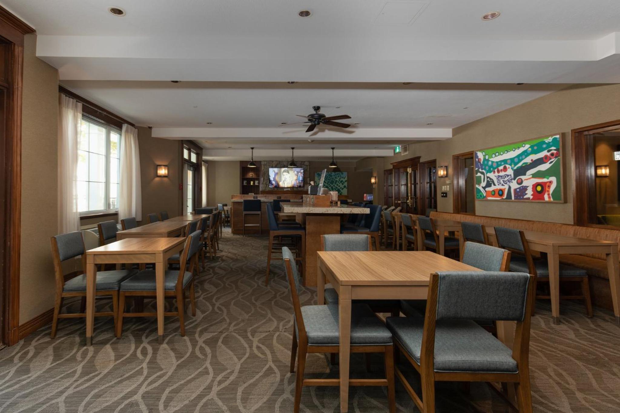 Holiday Inn Express & Suites Tremblant by IHG