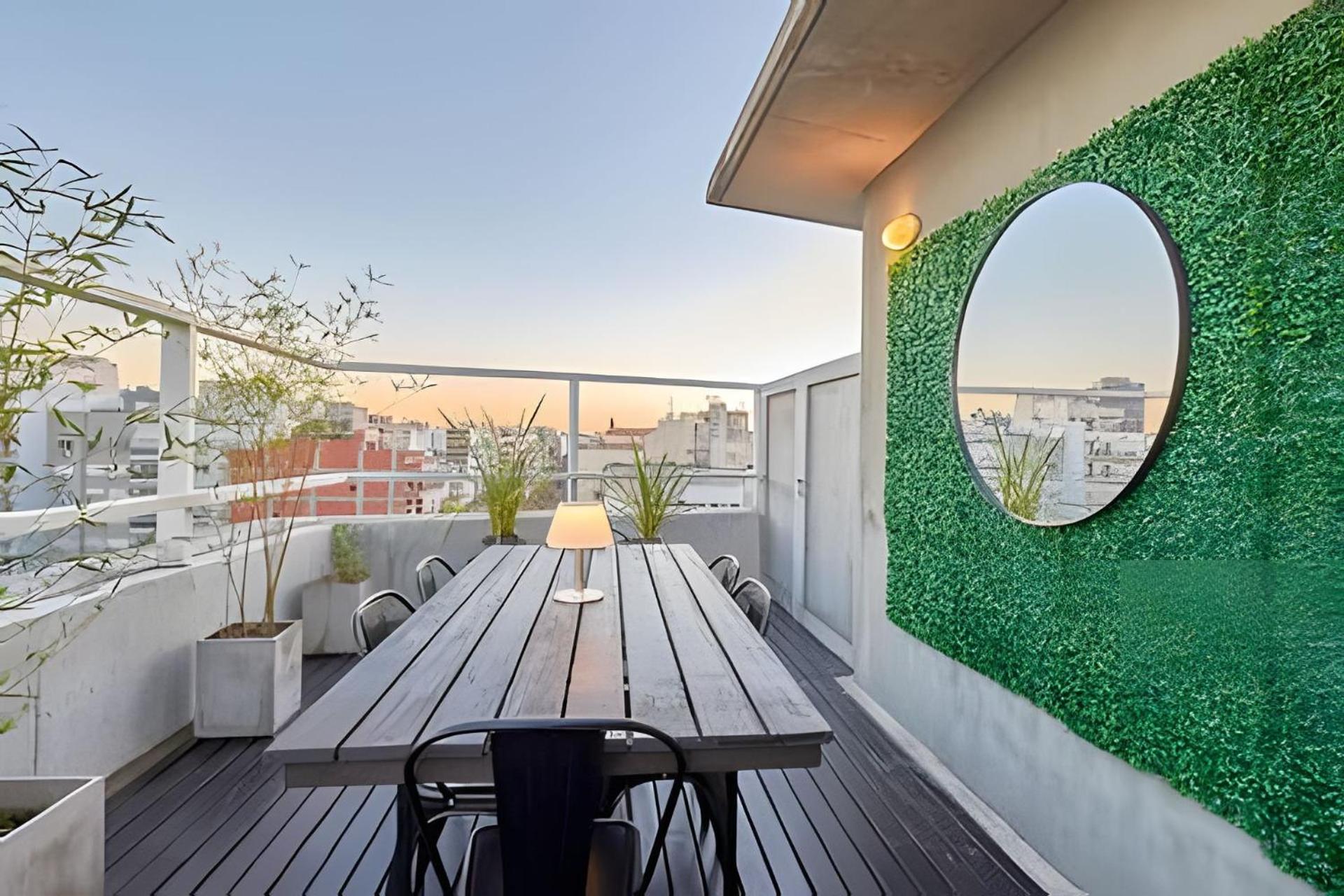 Moderno Penthouse con Terraza y Parrilla Privada