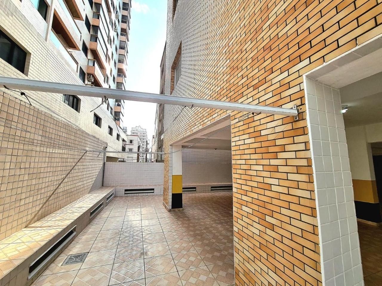 Family apartment, Vila Tupi, Praia Grande, São Paulo