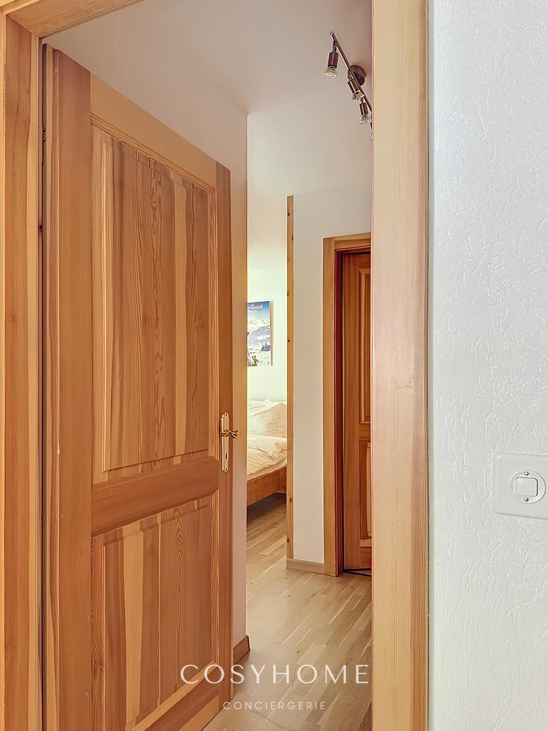 La Maison Lou l Ski in-out l Parking l By CosyHome