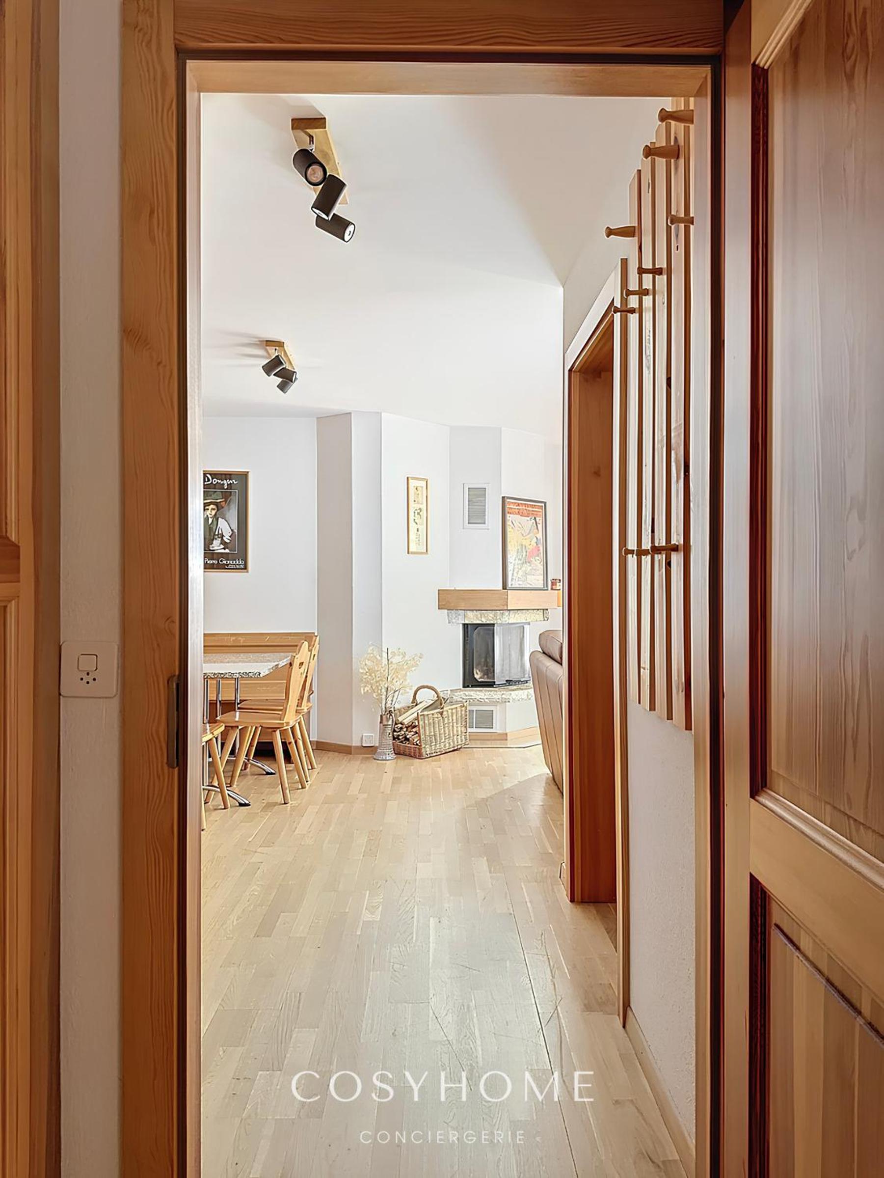 La Maison Lou l Ski in-out l Parking l By CosyHome