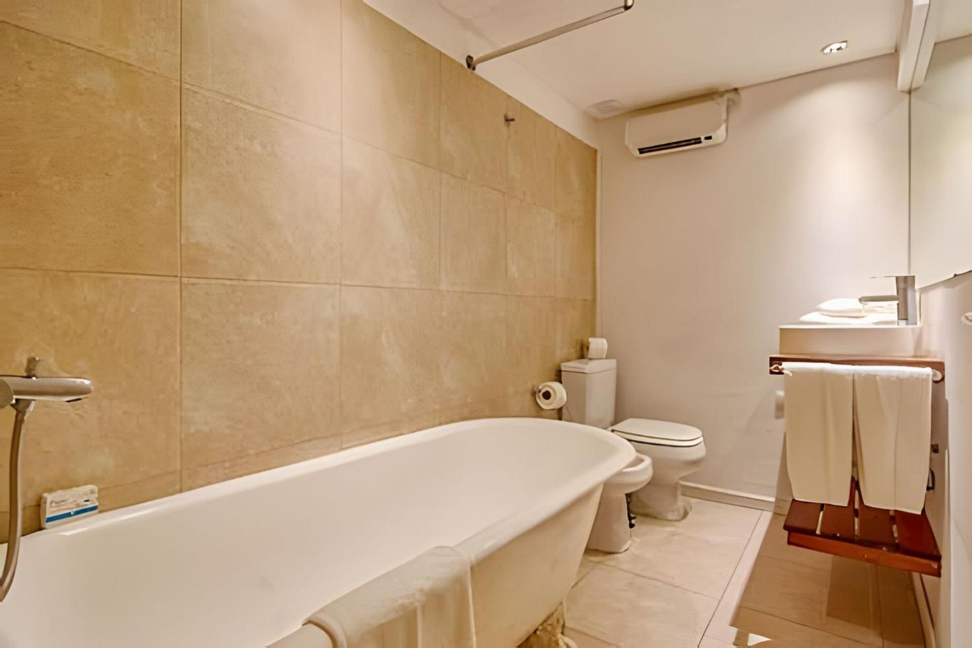 Moderno Penthouse con Terraza y Parrilla Privada
