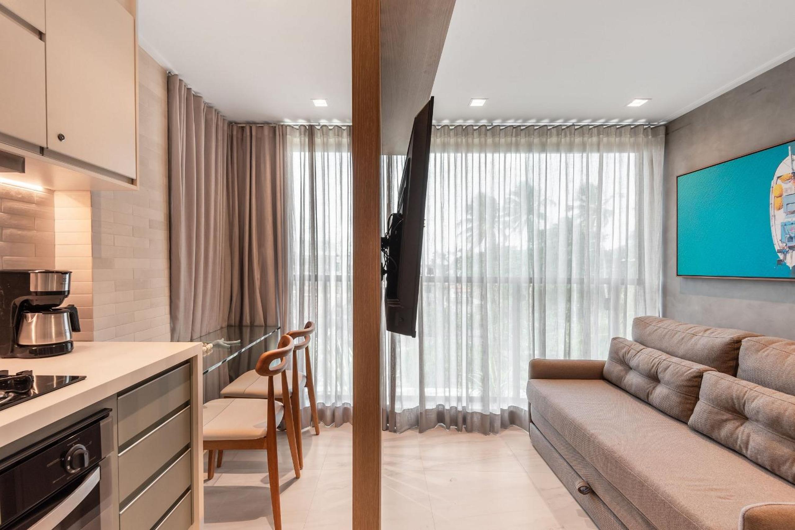 Beachfront flat at Porto de Galinhas beach, close to the natural pools.